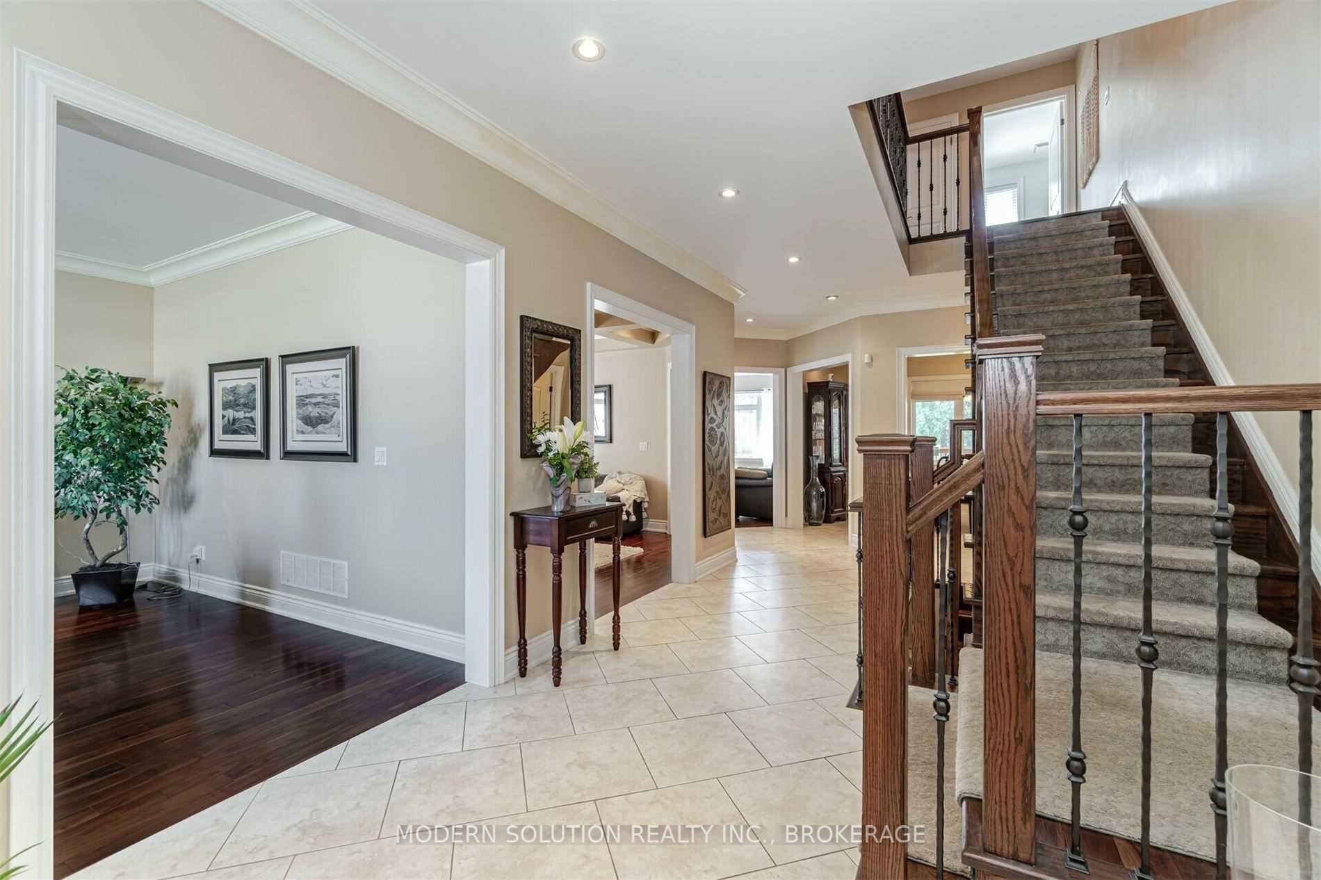 21 Devondale Ave