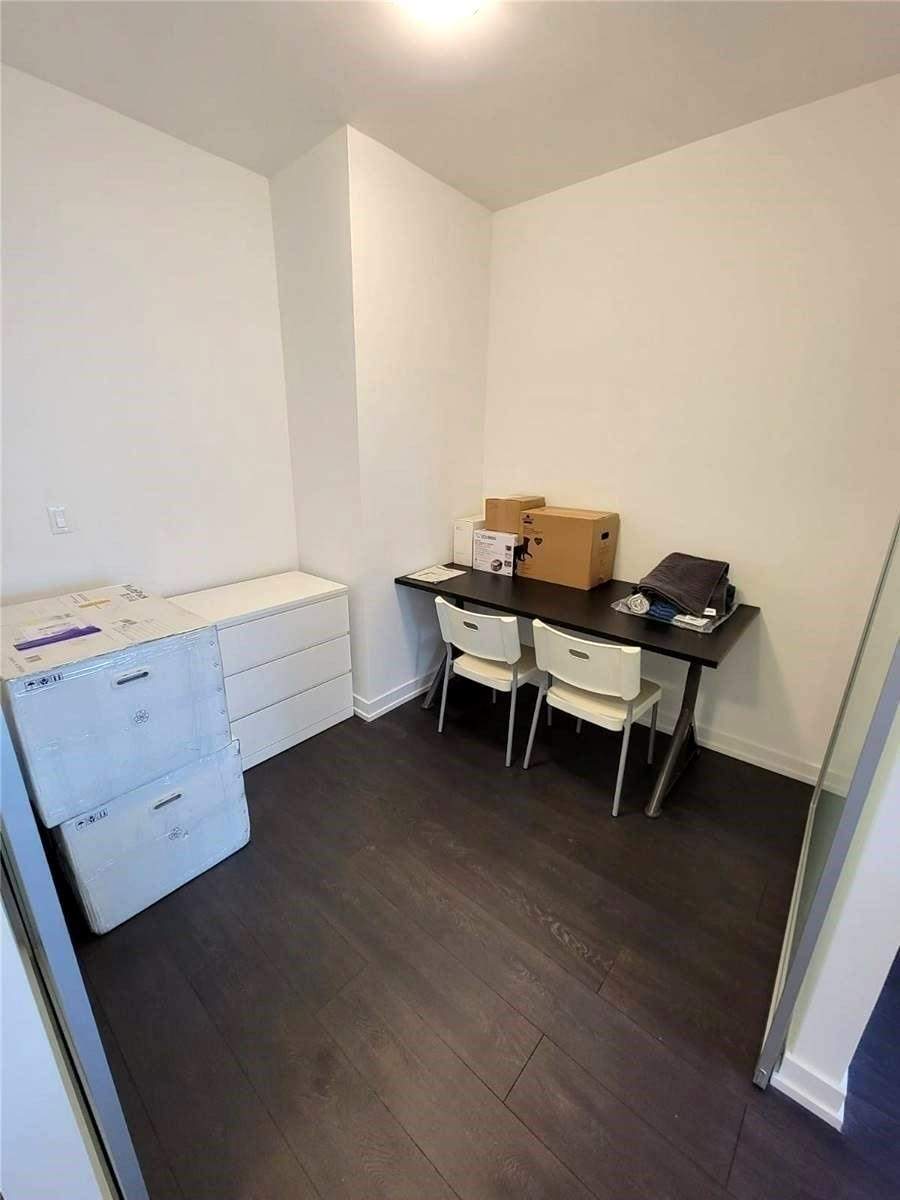 203 College St, #506
