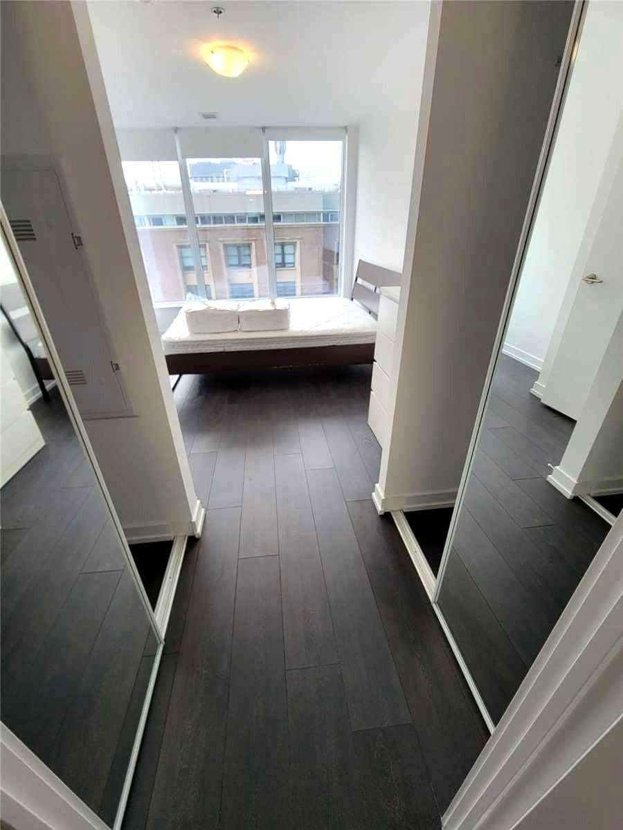 203 College St, #506