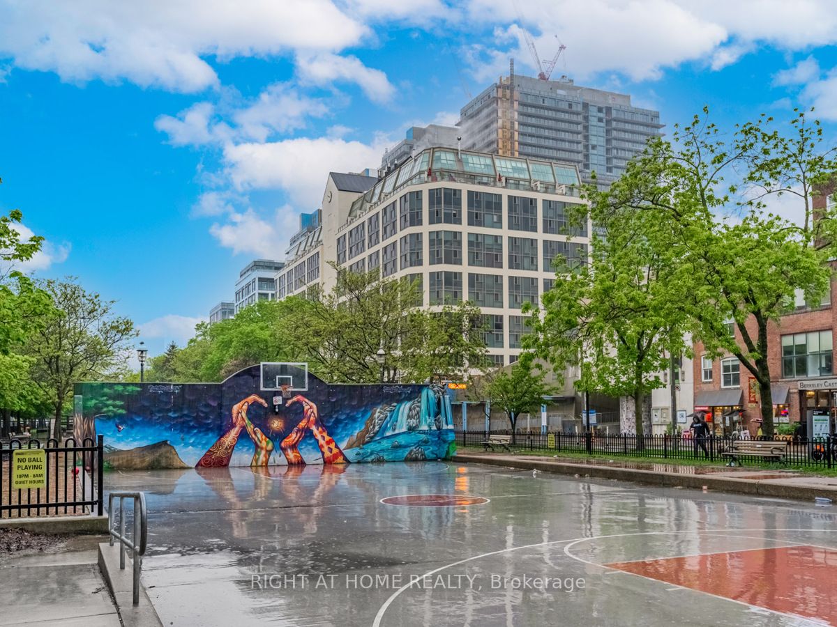 222 The Esplanade, #1006