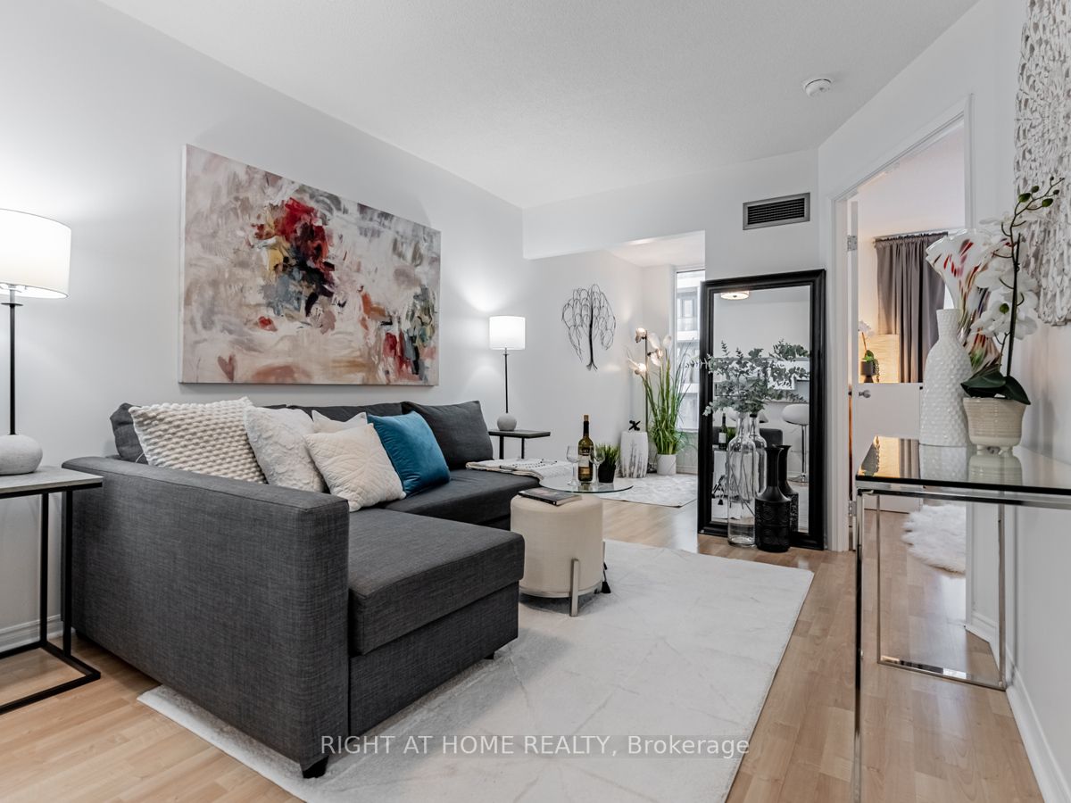 222 The Esplanade, #1006