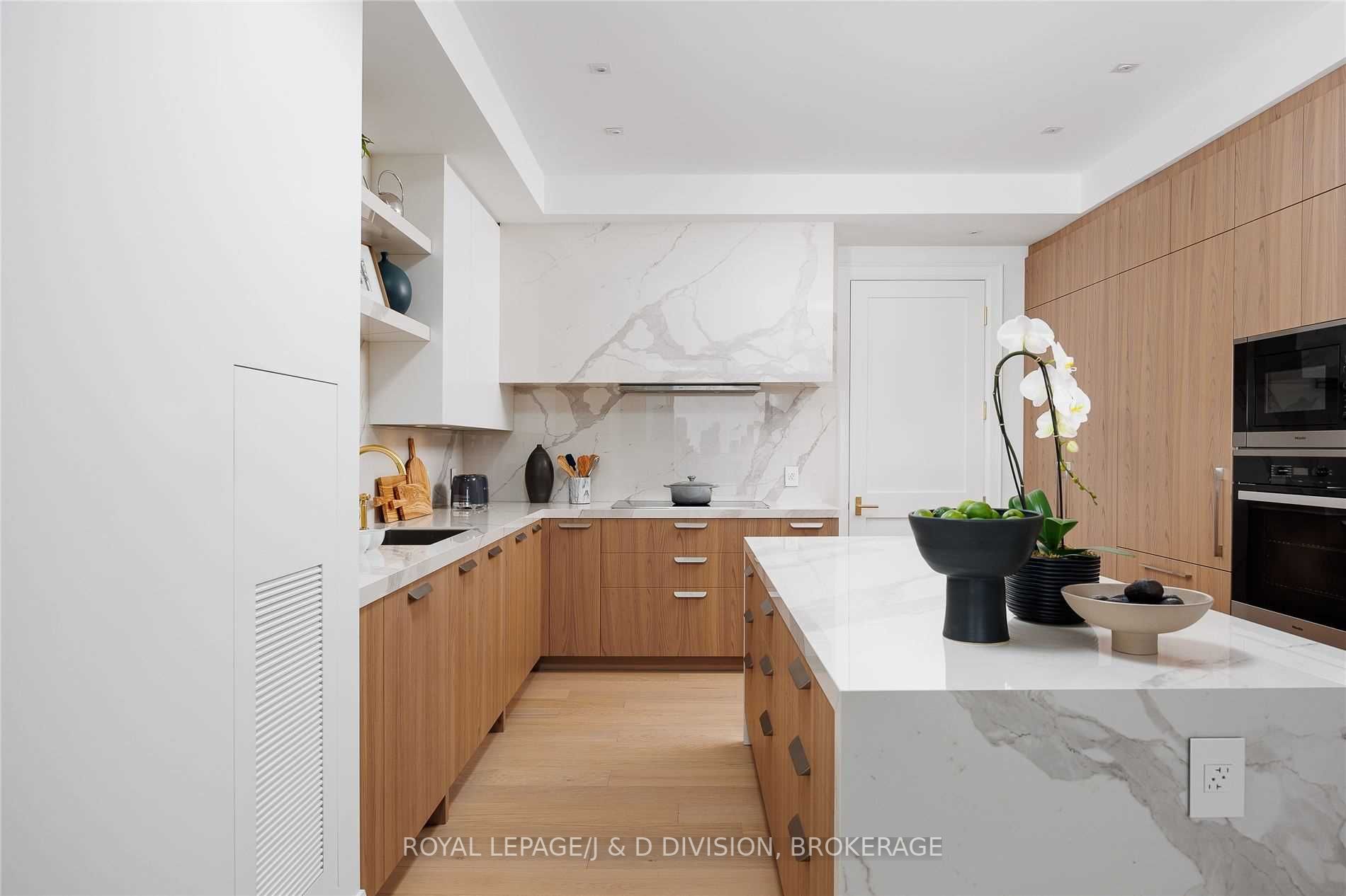 200 Cumberland St, #3403