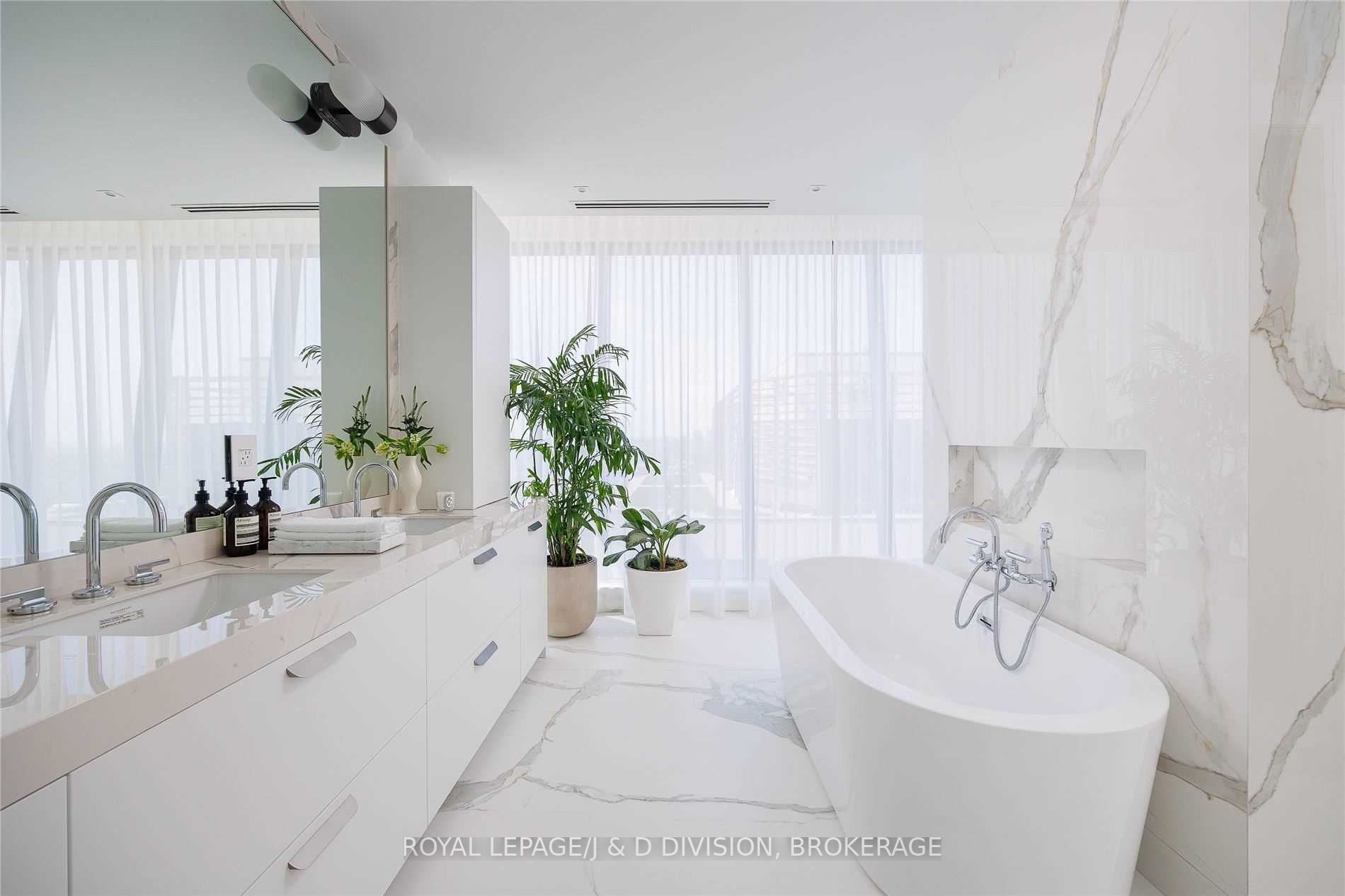 200 Cumberland St, #3403