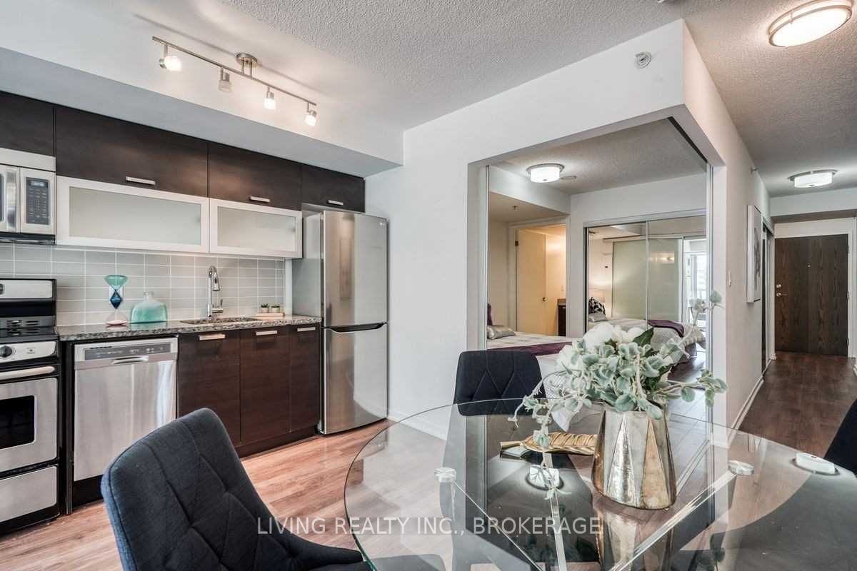68 Abell St, #501
