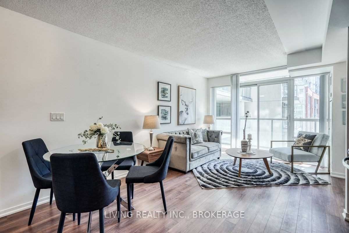 68 Abell St, #501