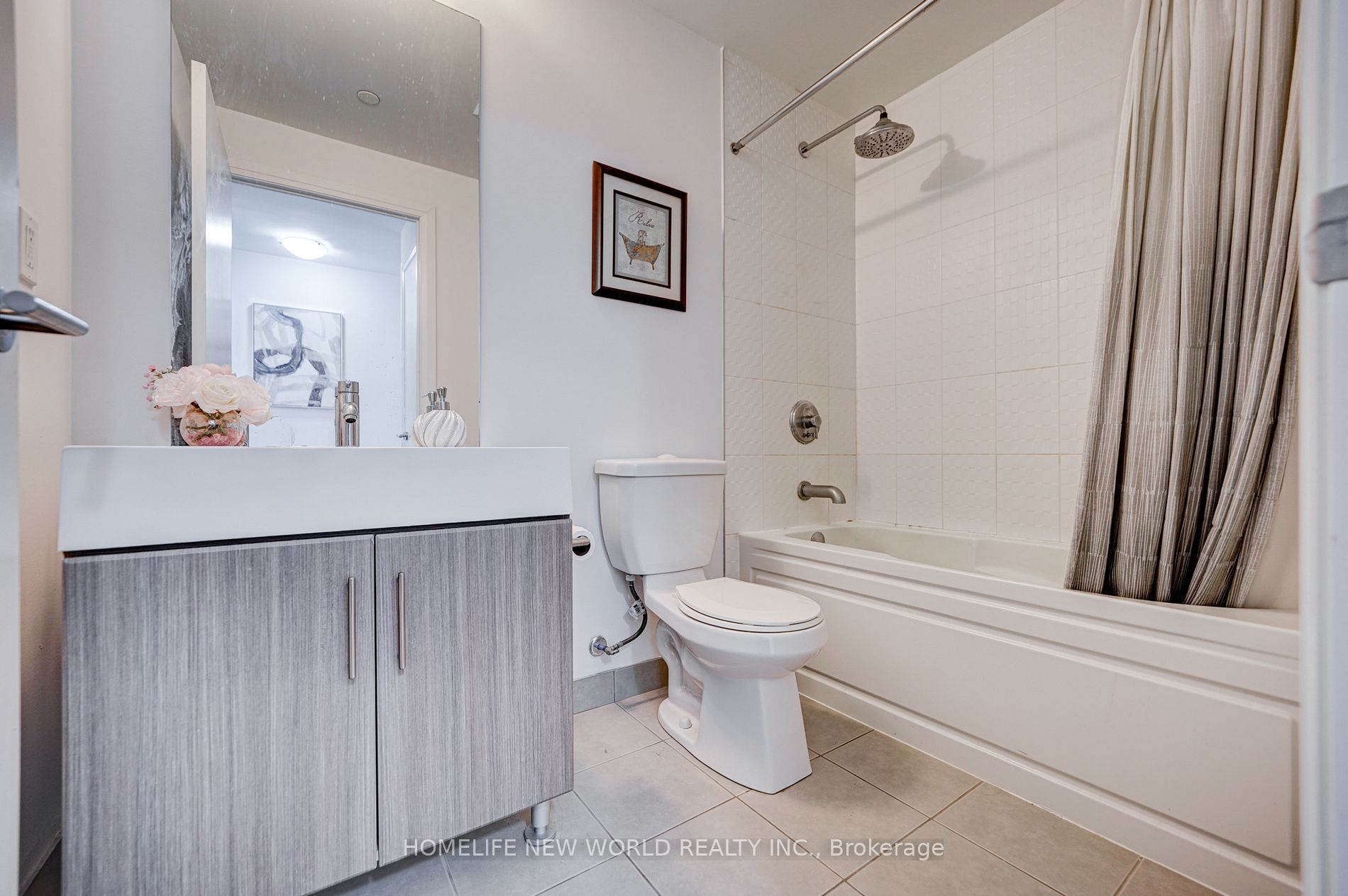 160 Vanderhoof Ave, #1111