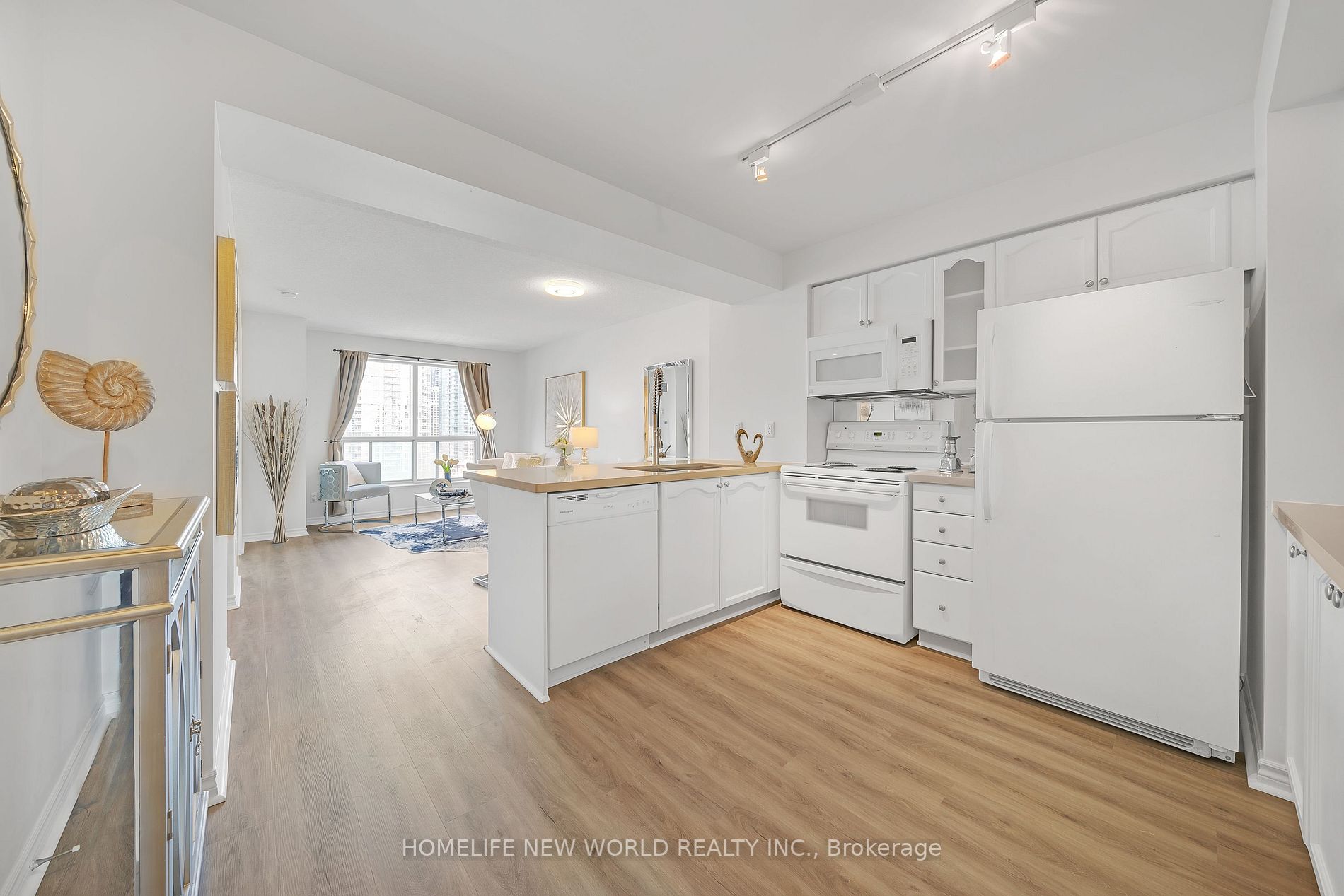 410 Queens Quay W, #1106