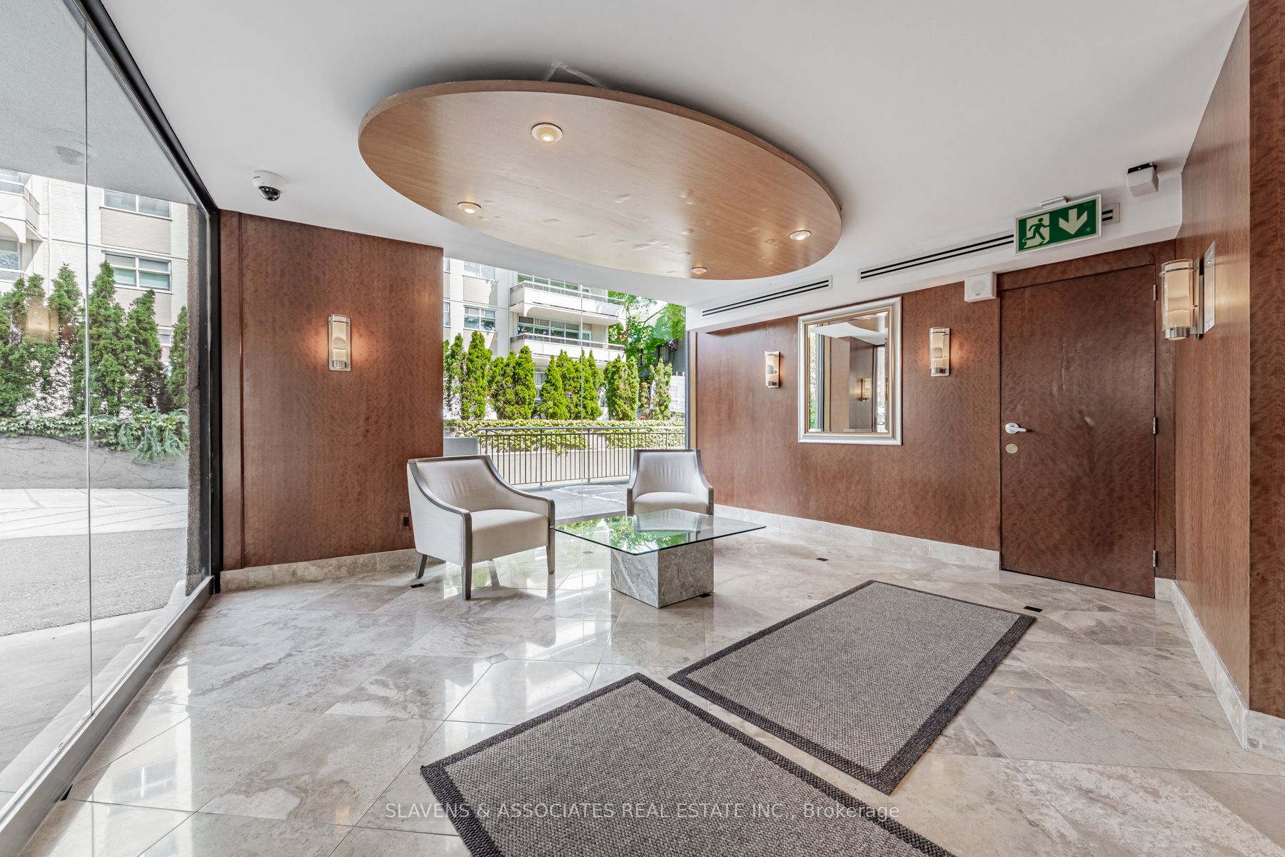 423 Avenue Rd, #9