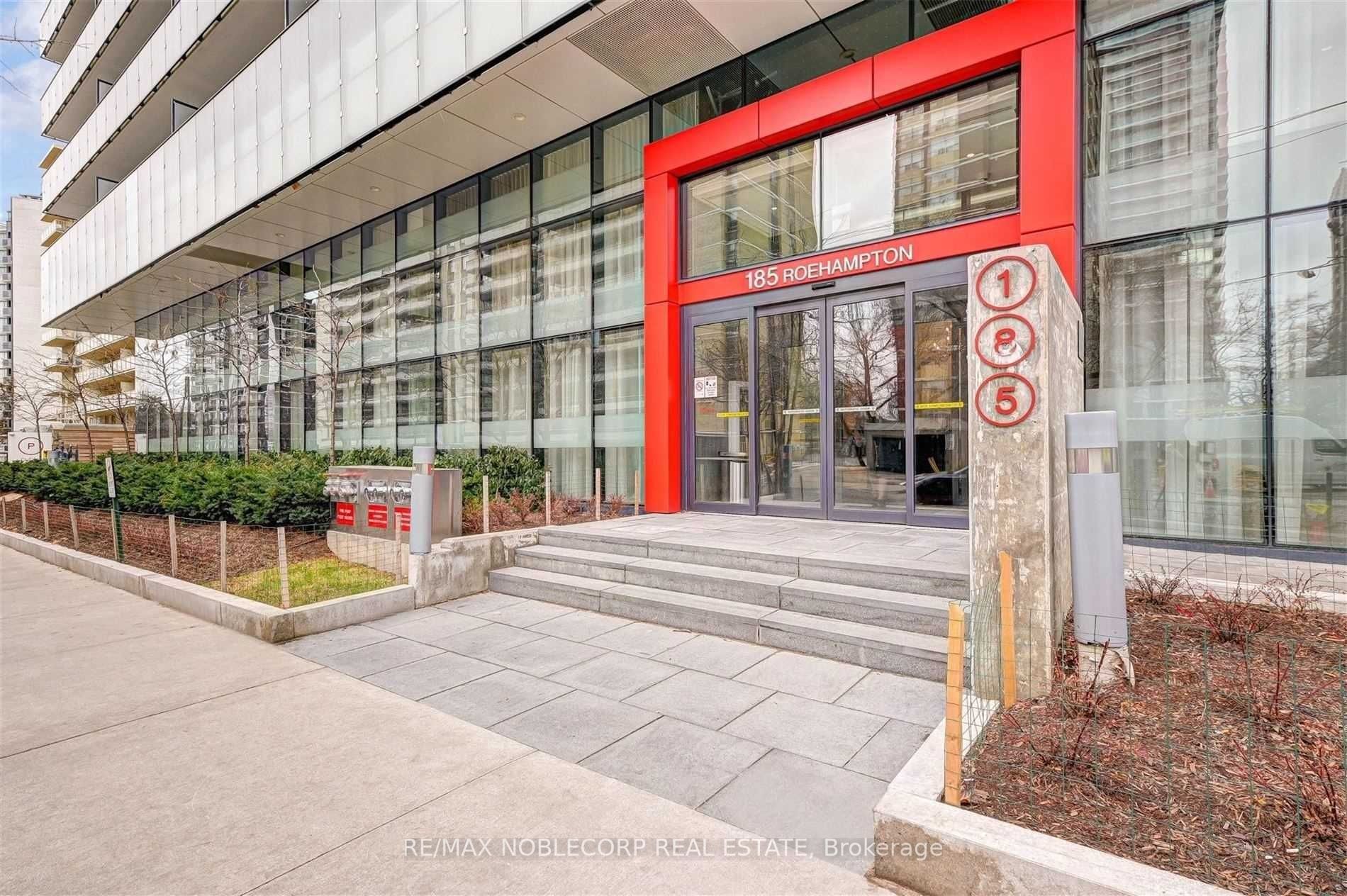 185 Roehampton Avenue, #2012