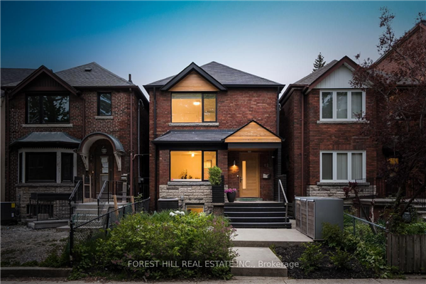 82 Borden St, Toronto