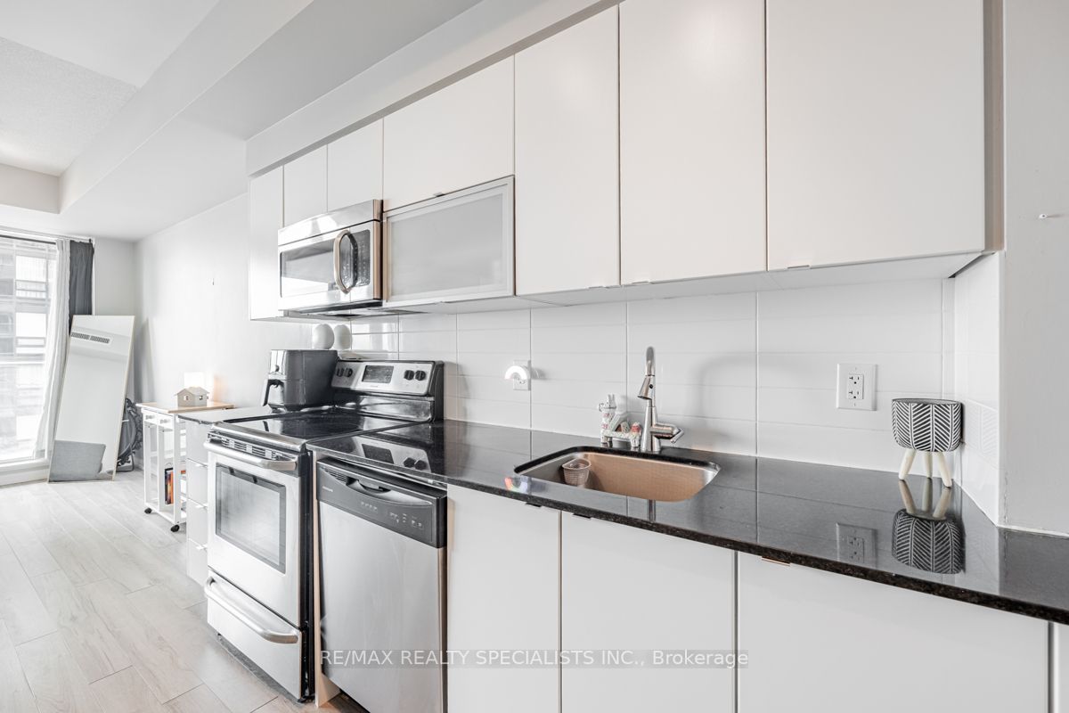 150 East Liberty St, #1709