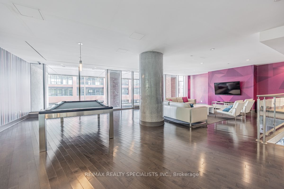 150 East Liberty St, #1709