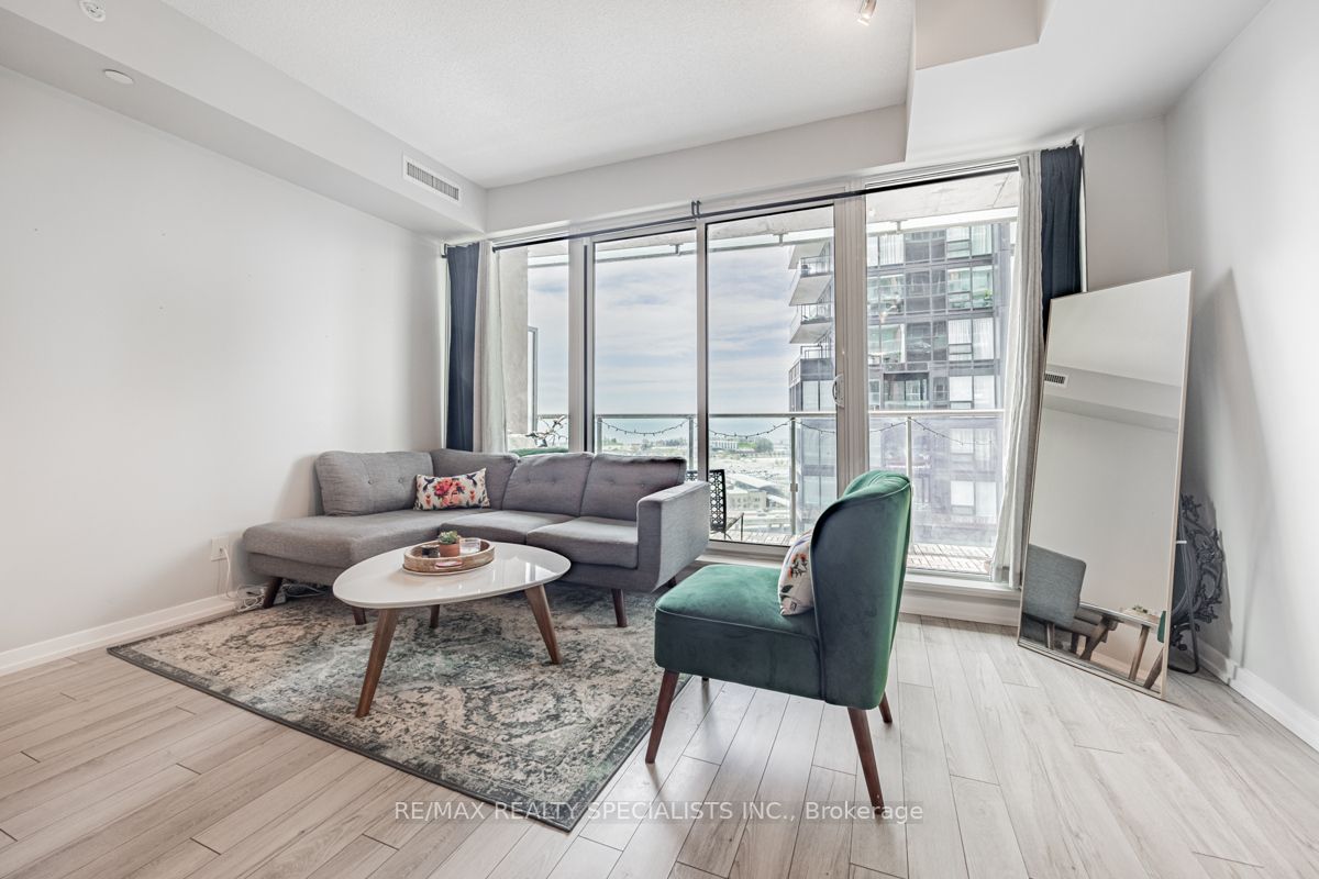 150 East Liberty St, #1709