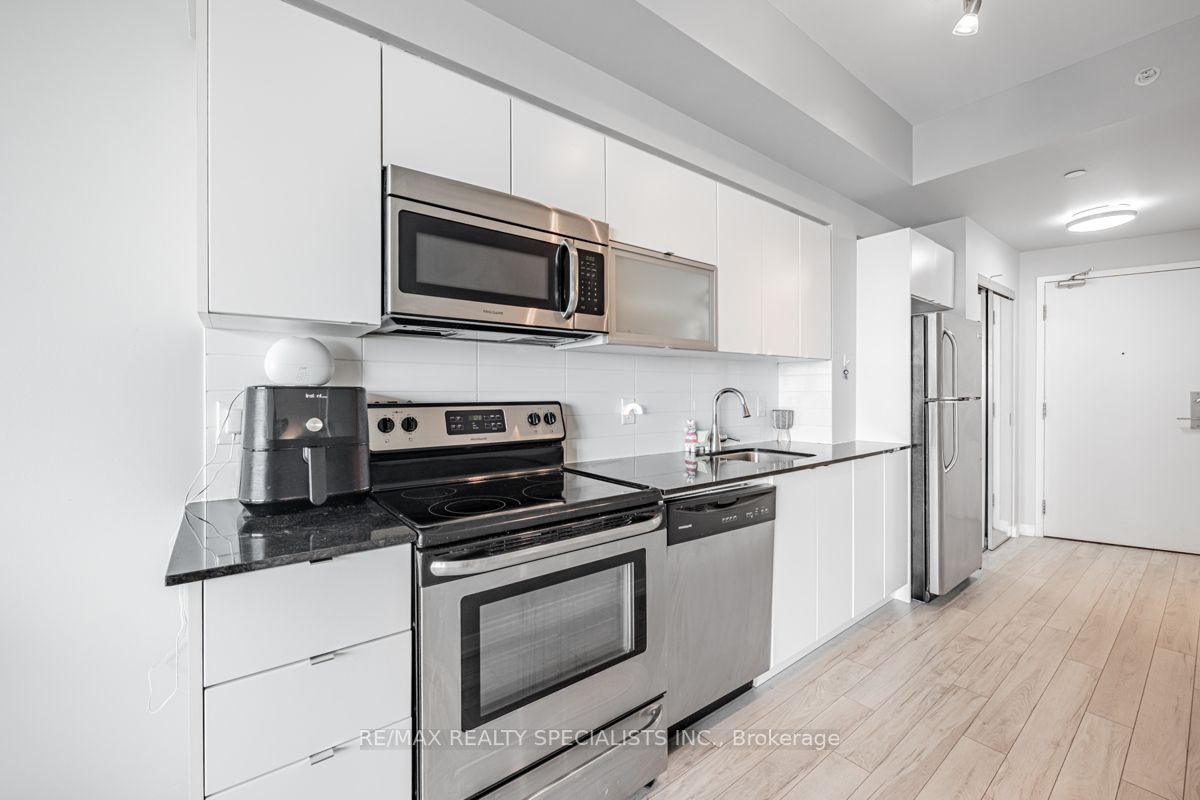150 East Liberty St, #1709