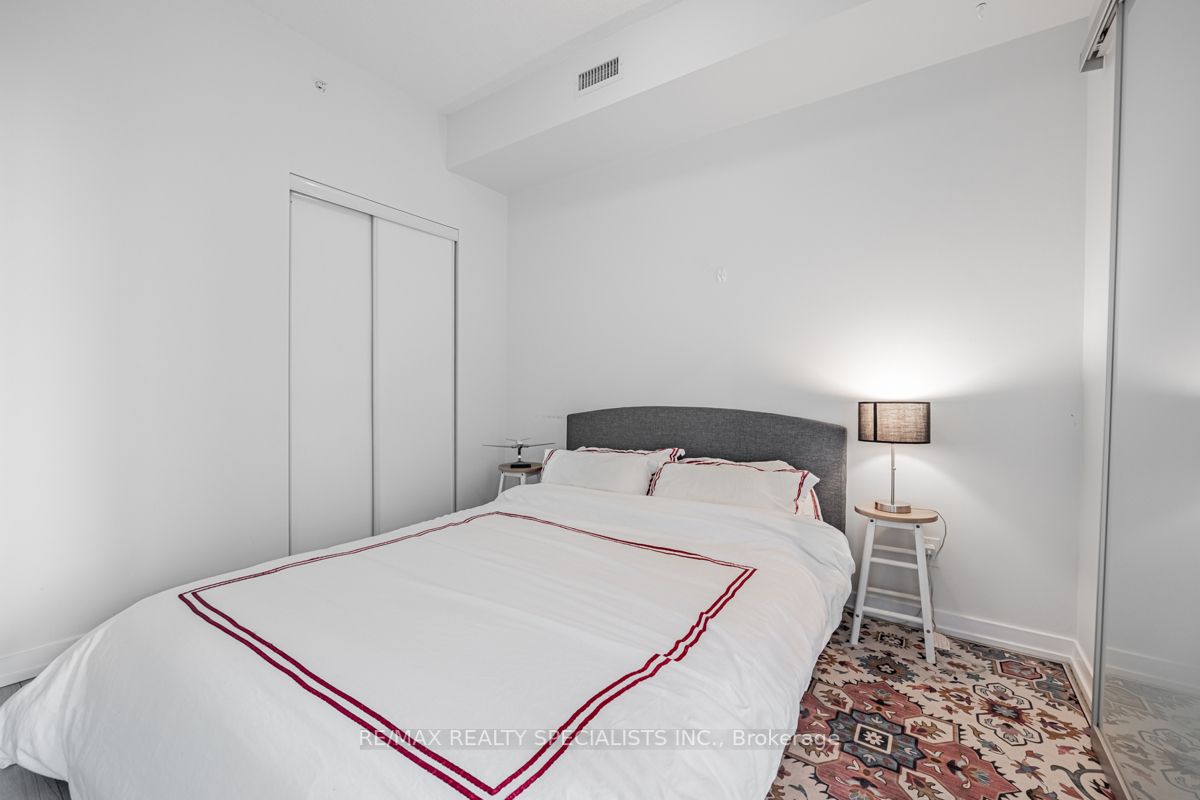150 East Liberty St, #1709