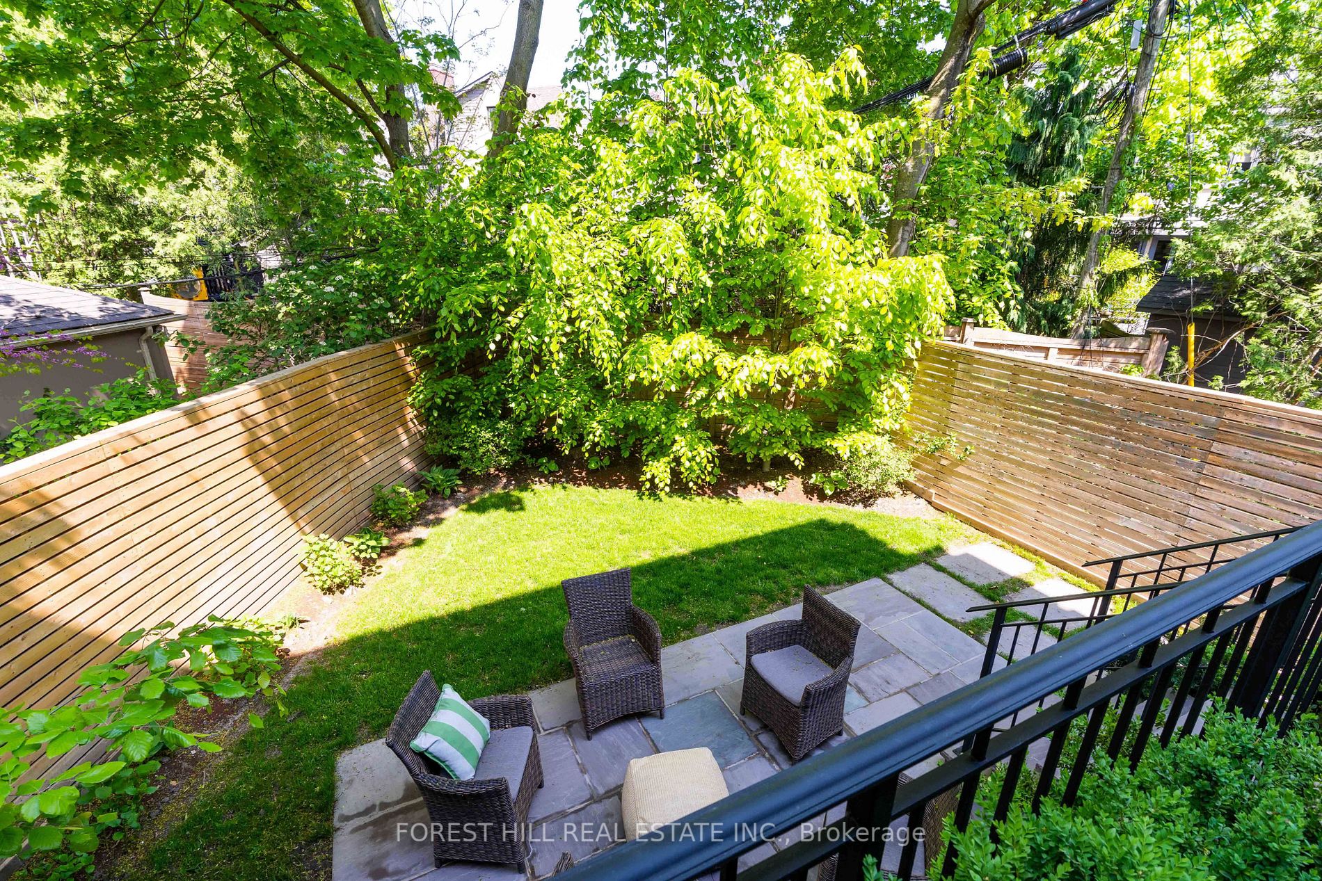 6 Millbank Ave