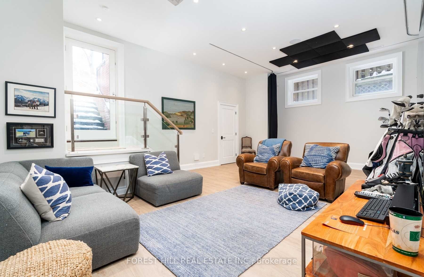 6 Millbank Ave