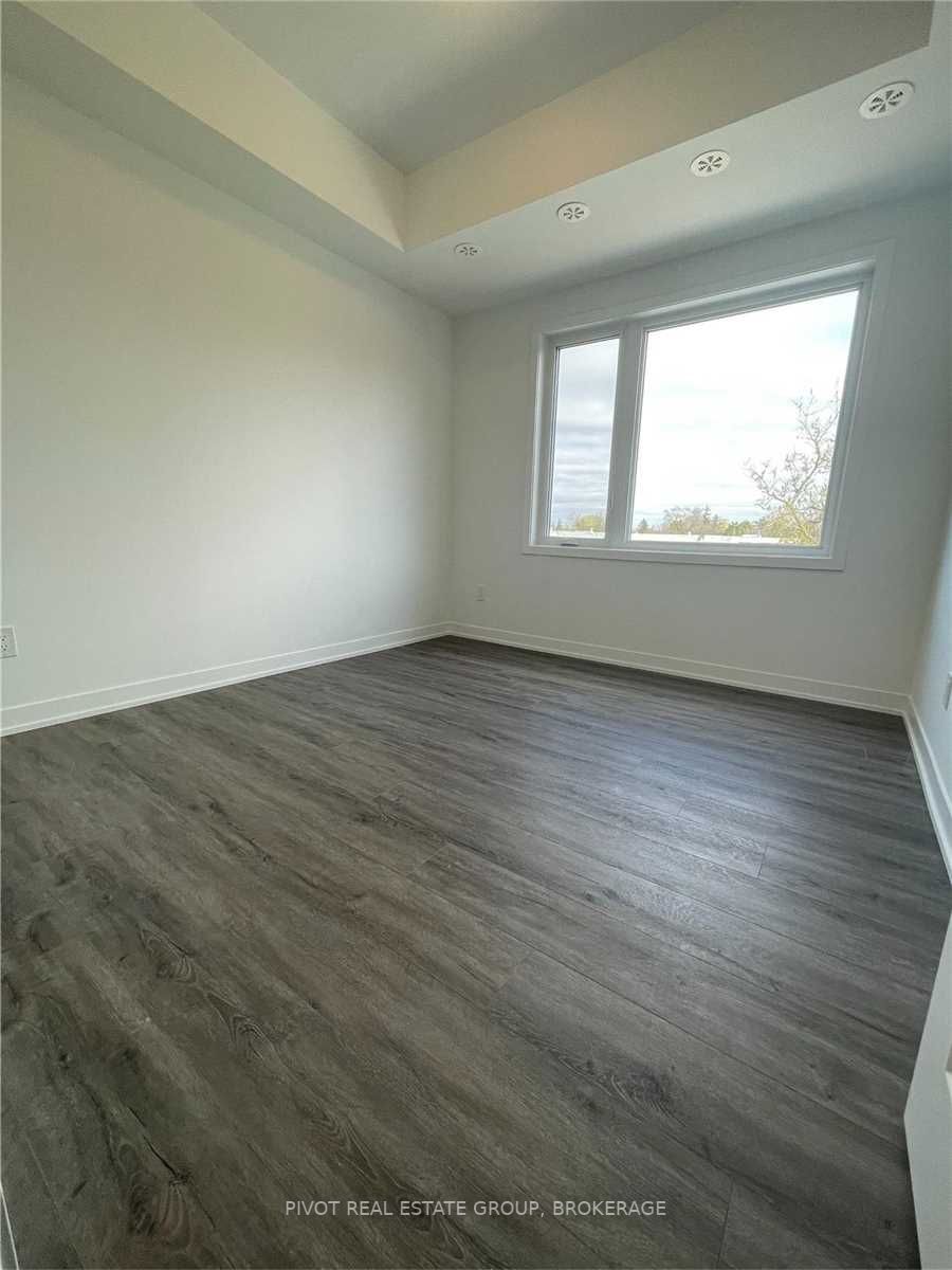 8 Marquette Ave, #6