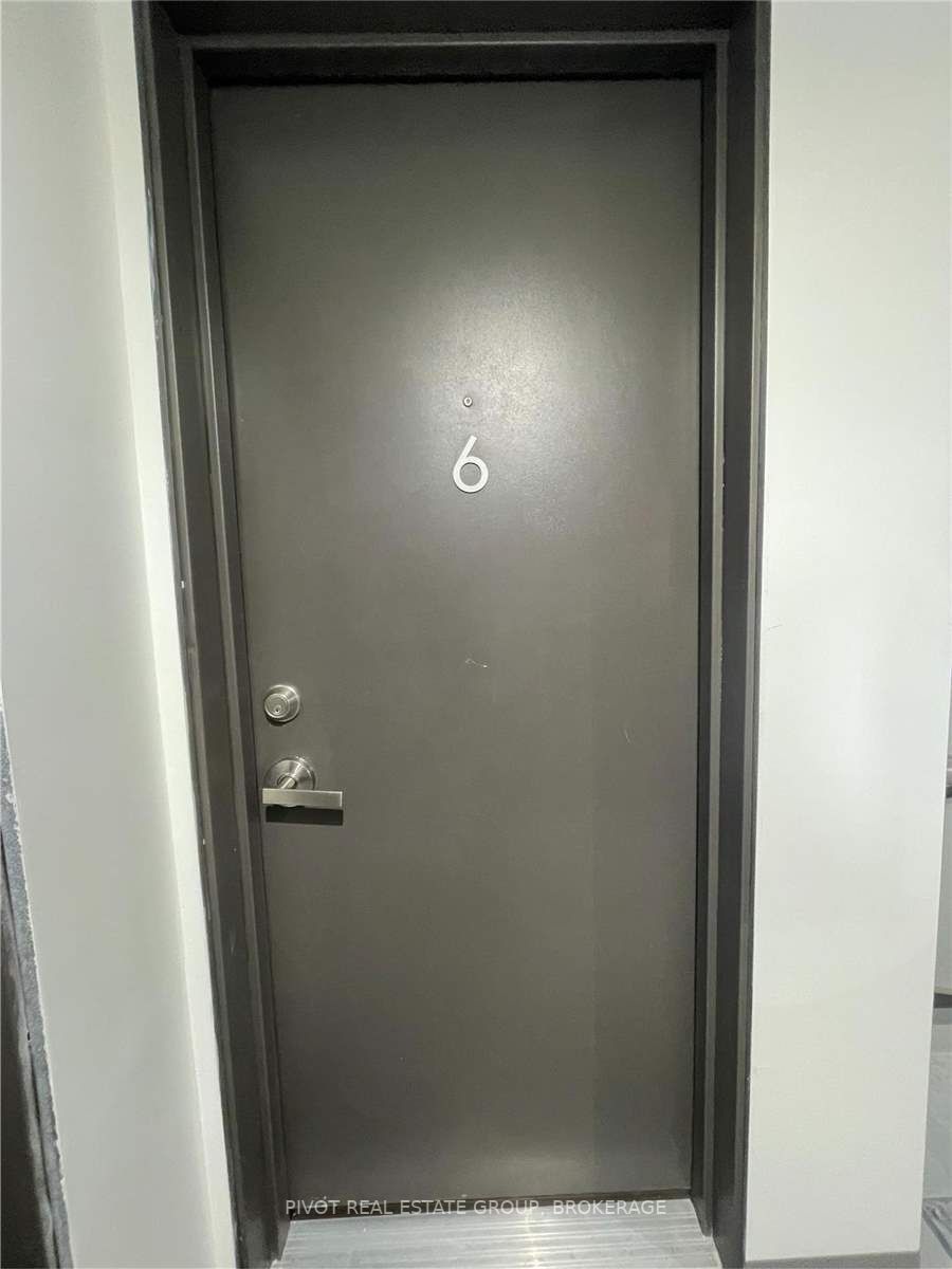 8 Marquette Ave, #6
