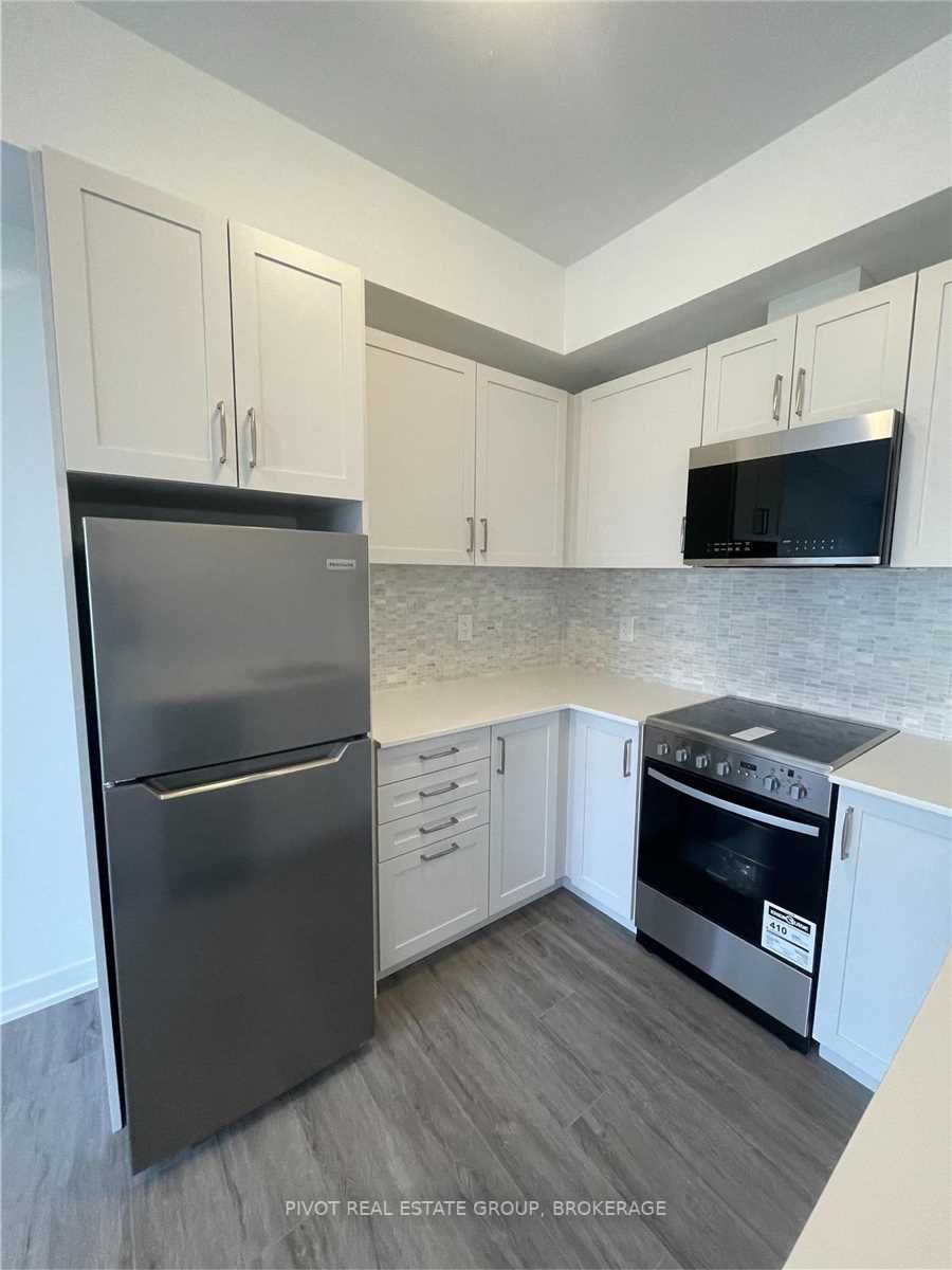 8 Marquette Ave, #6