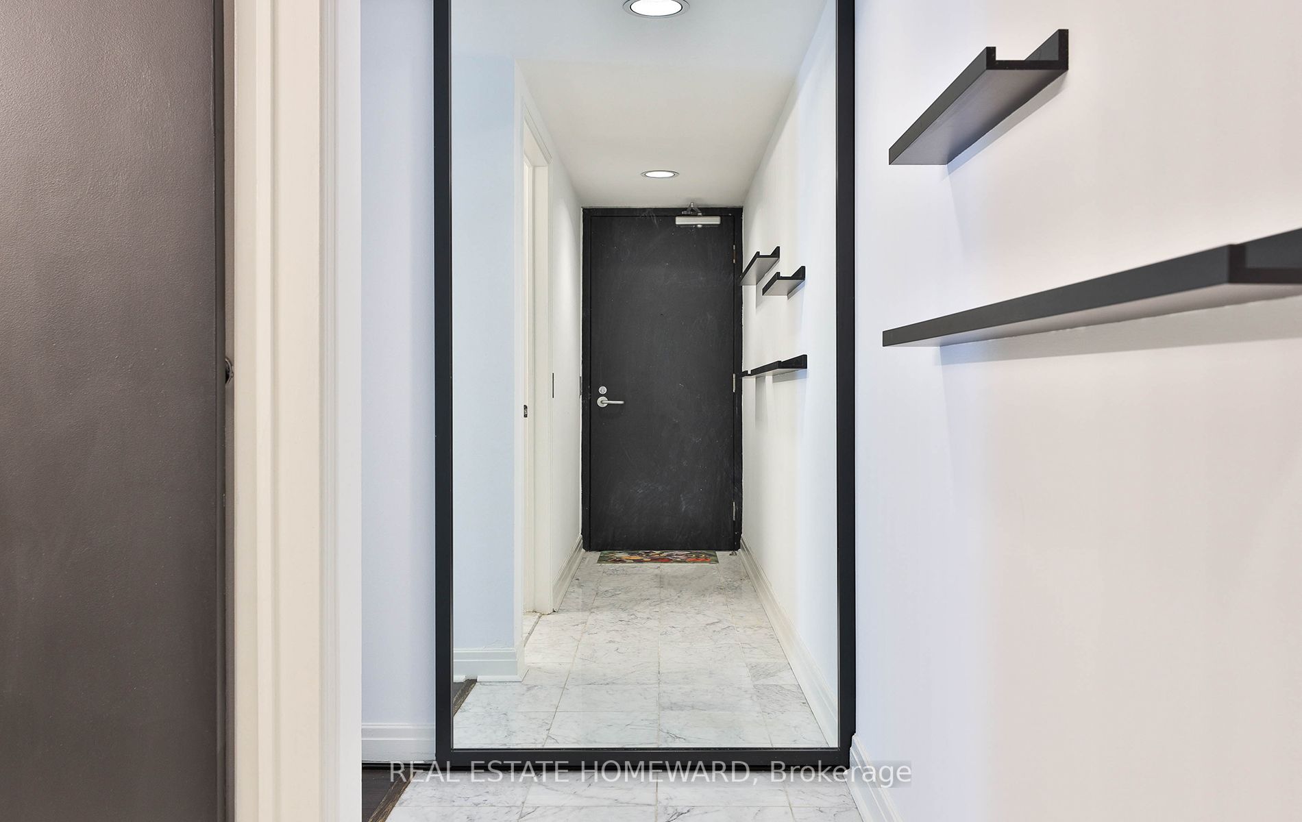 Listing C6028804 - Large Photo # 2