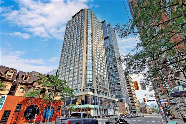 155 Yorkville Ave, Toronto