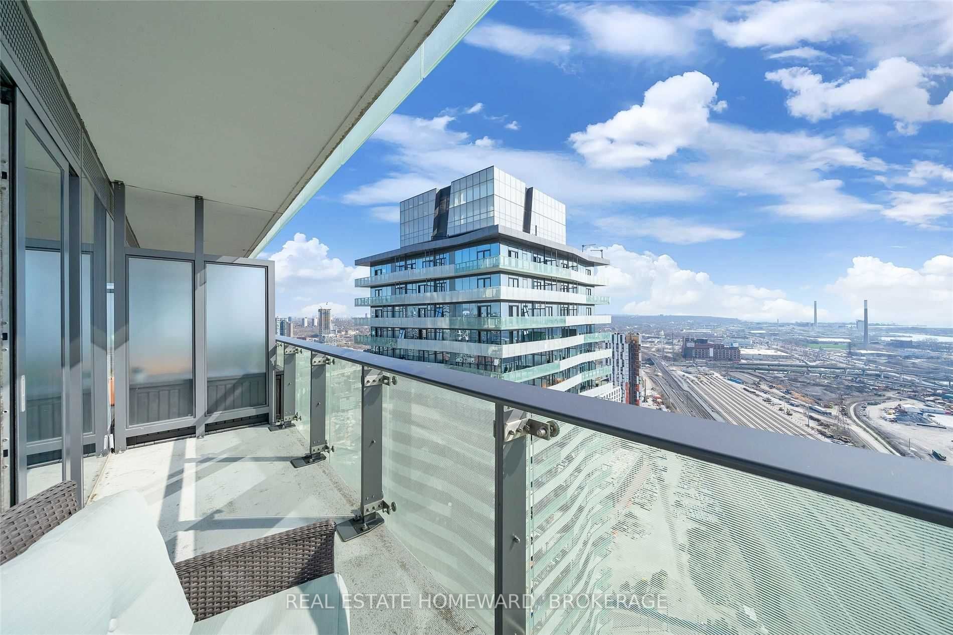 70 Distillery Lane, #3405