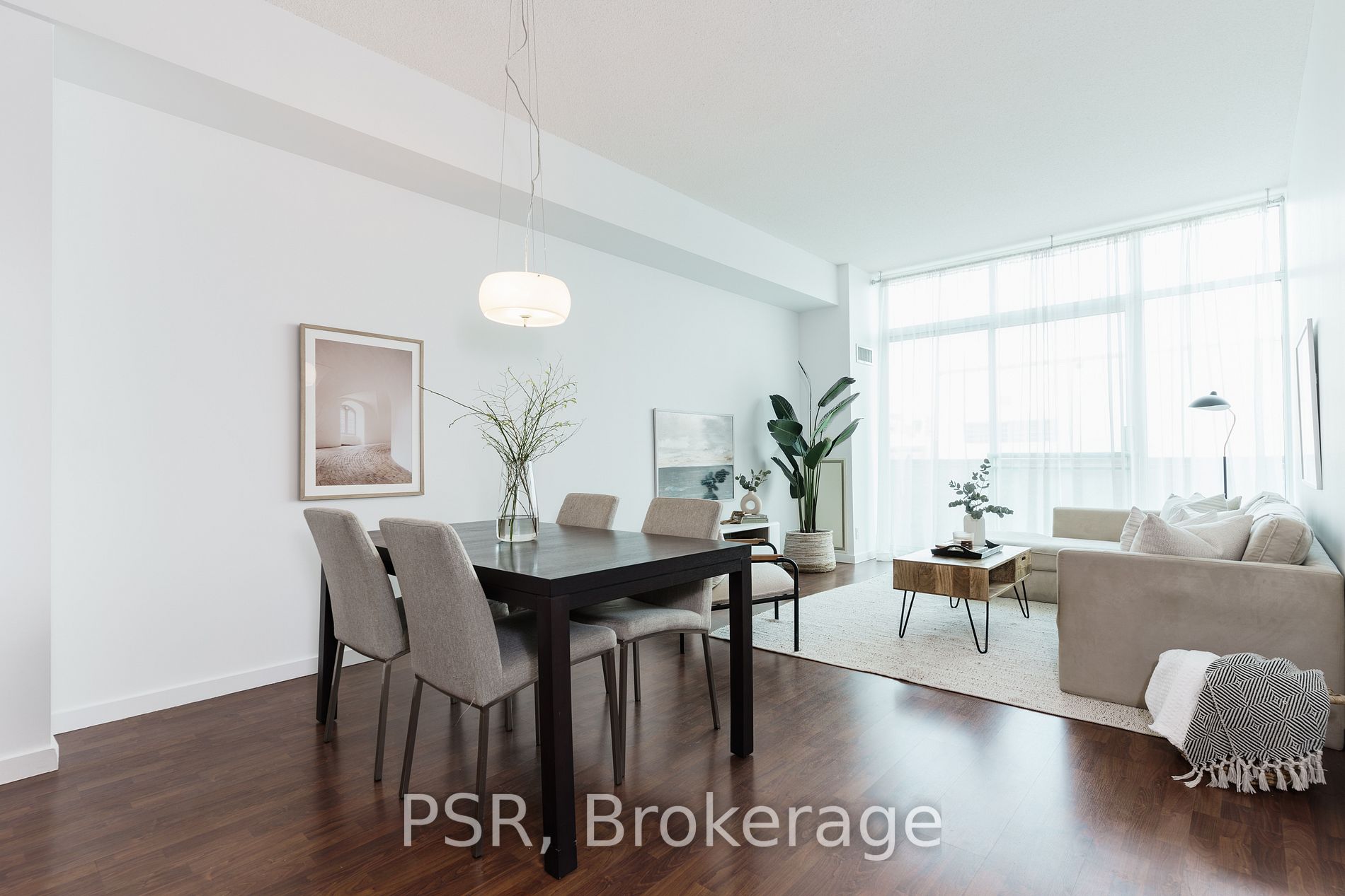 388 Richmond St W, #417