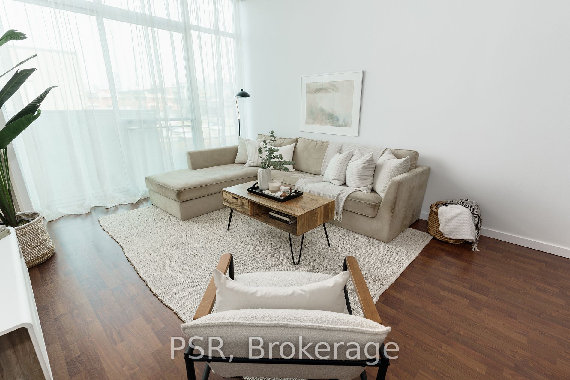 388 Richmond St W, #417