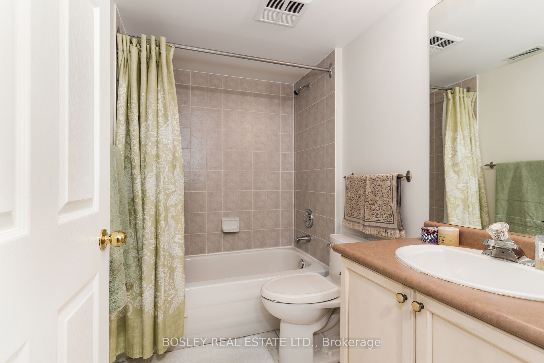 Listing C6031668 - Large Photo # 24
