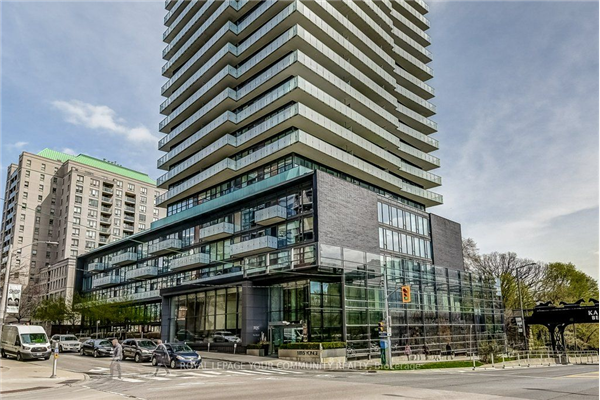 1815 Yonge St