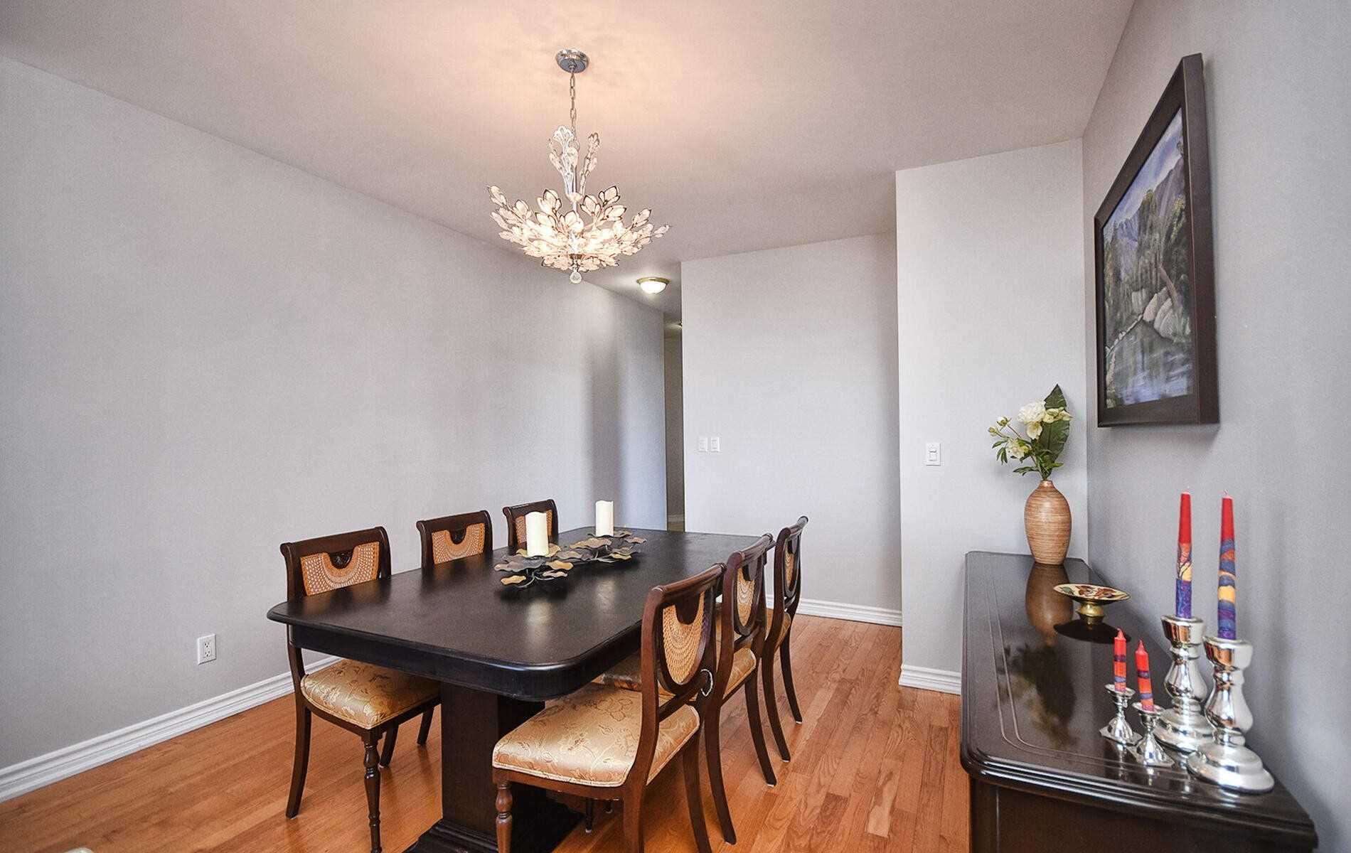 4200 Bathurst St, #705