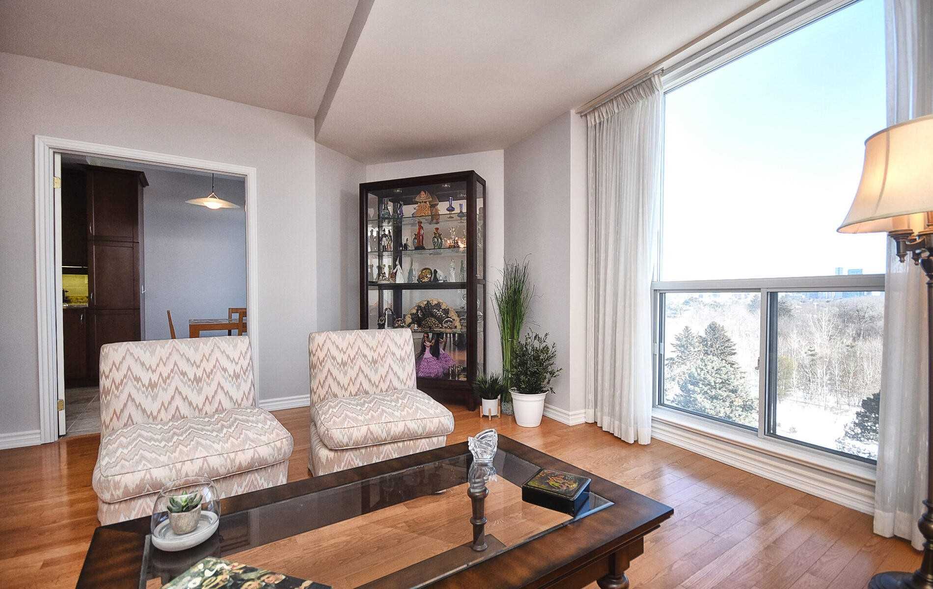 4200 Bathurst St, #705