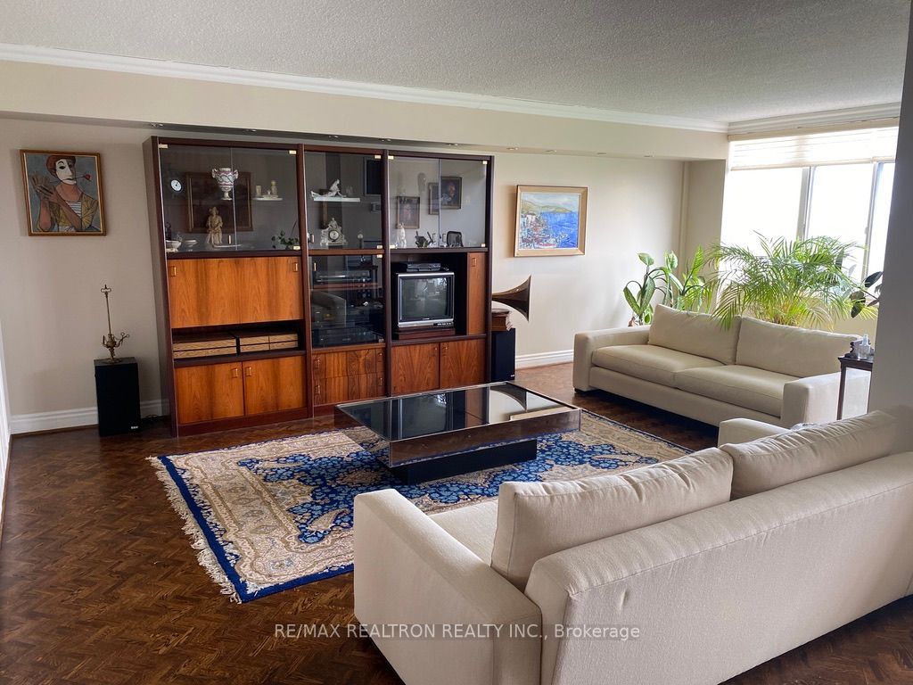 1555 Finch Ave E, #1205