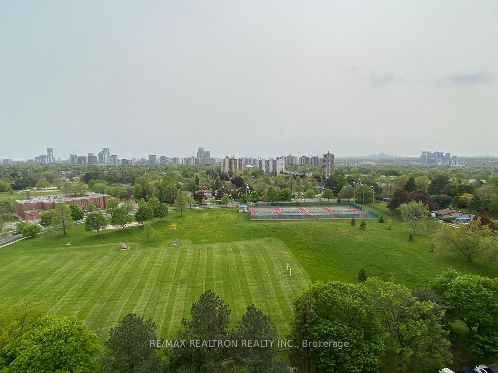 1555 Finch Ave E, #1205