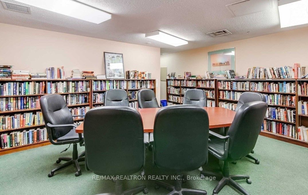 1555 Finch Ave E, #1205