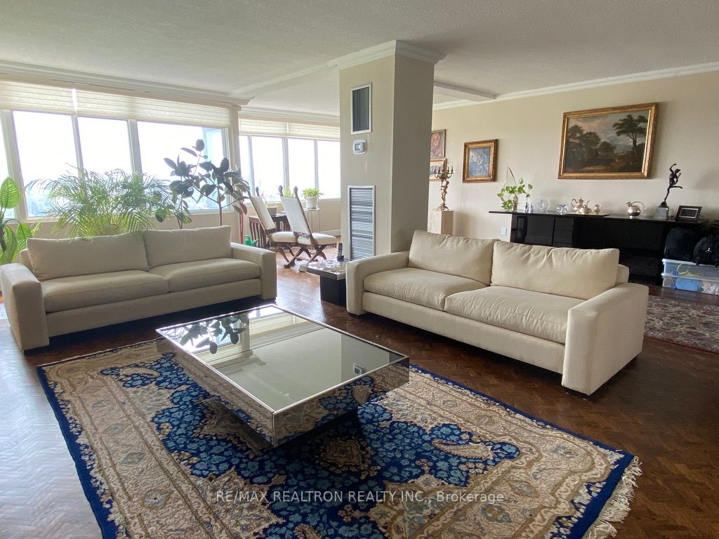 1555 Finch Ave E, #1205