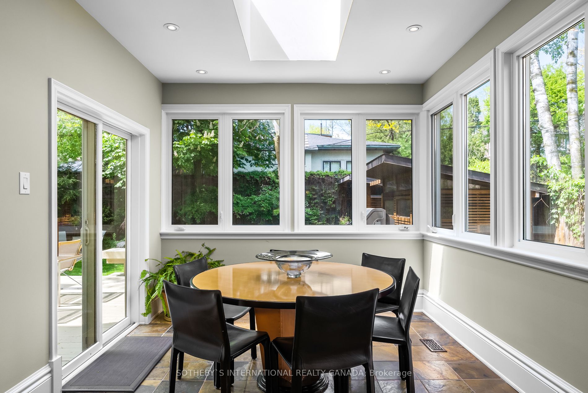 16 Clarendon Avenue