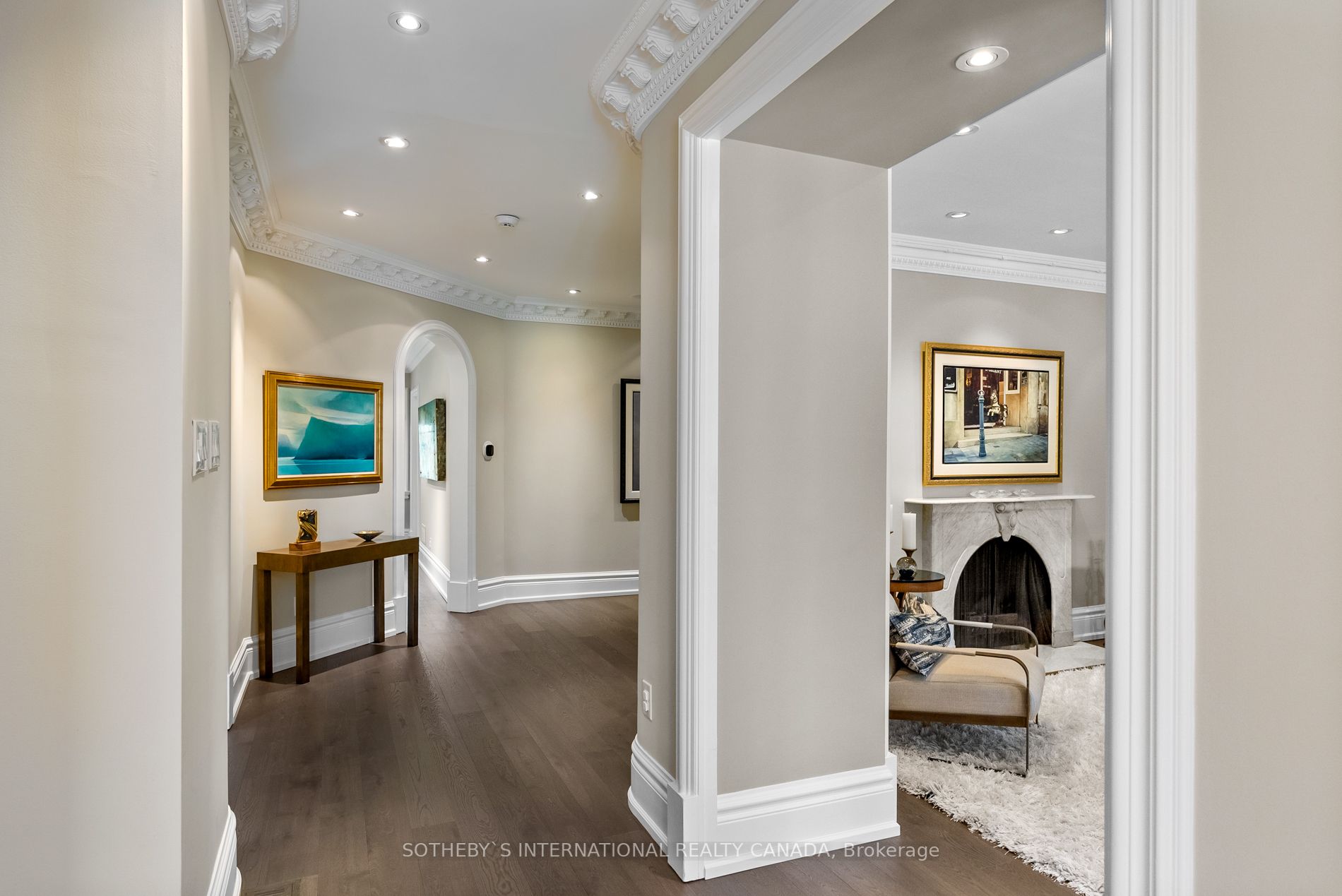 16 Clarendon Avenue