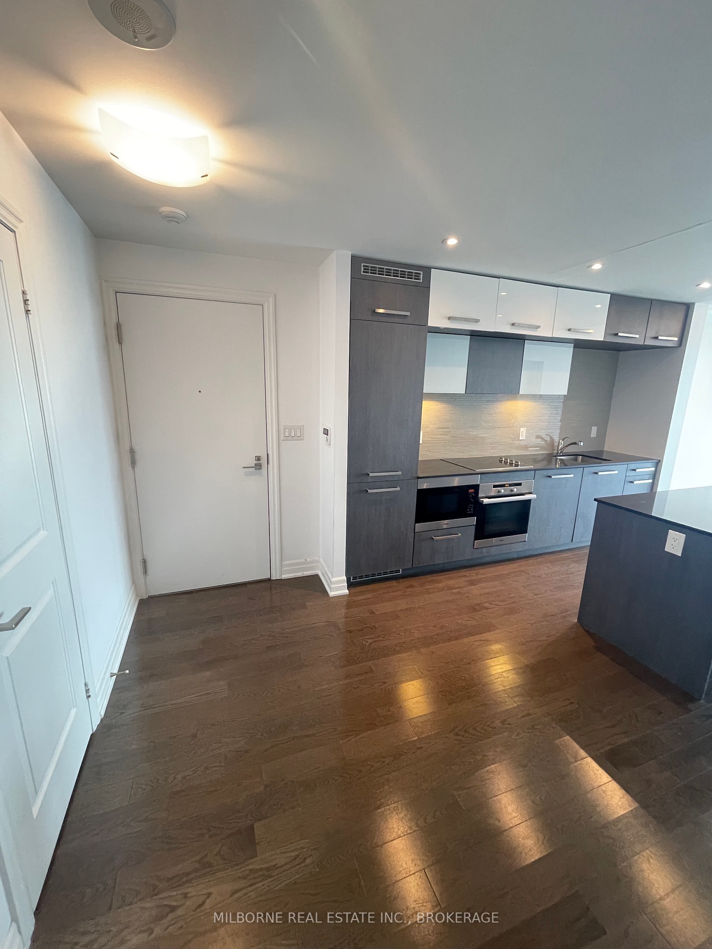 8 The Esplanade Ave, #4311