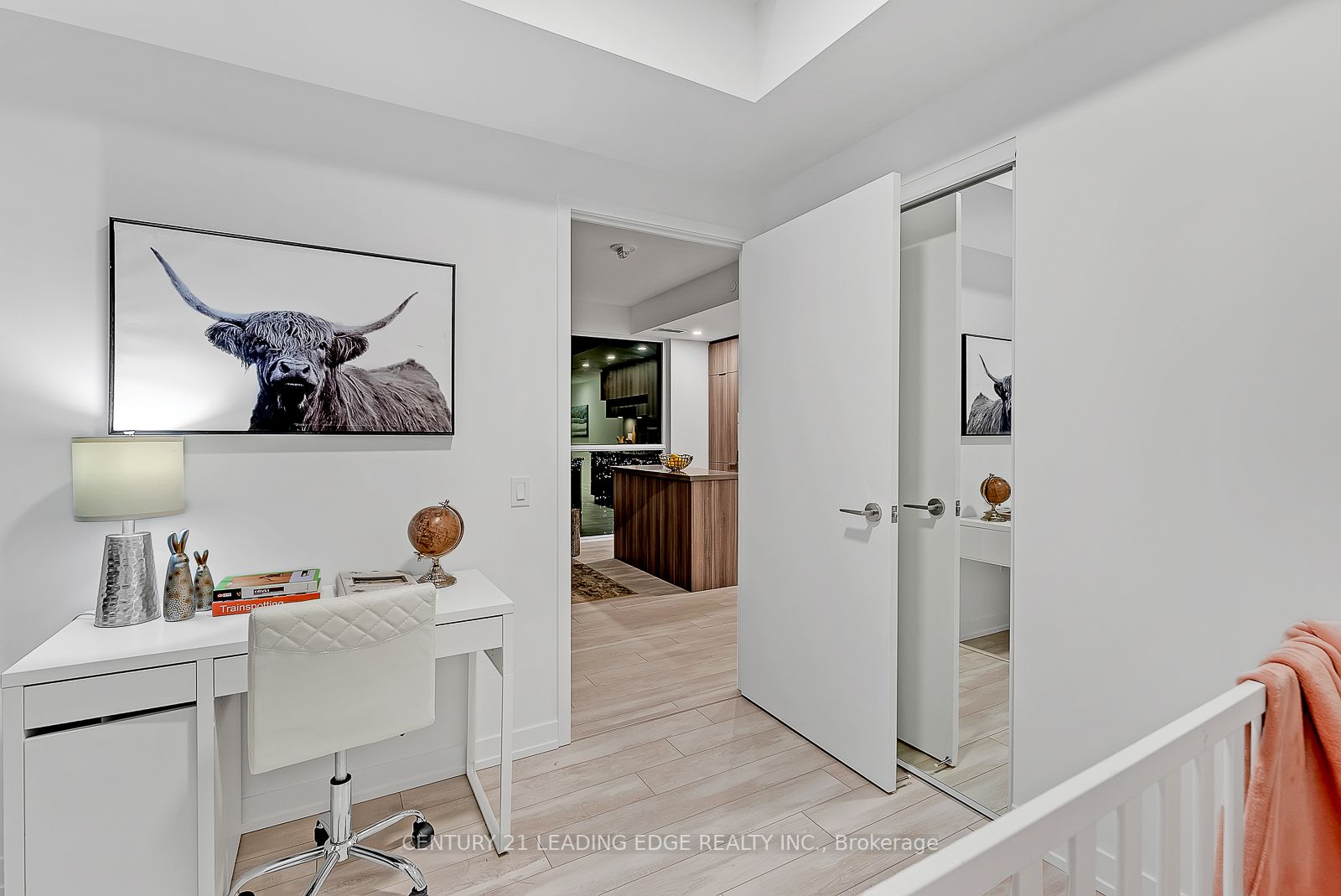39 Roehampton Ave, #4109
