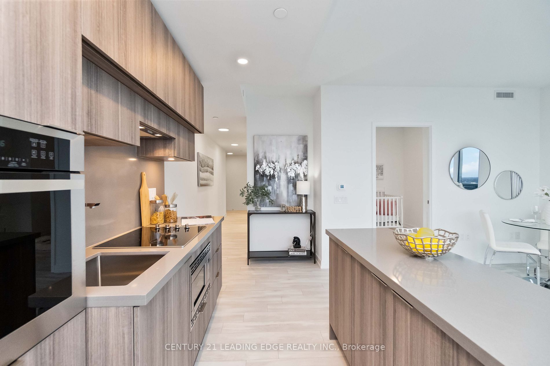 39 Roehampton Ave, #4109