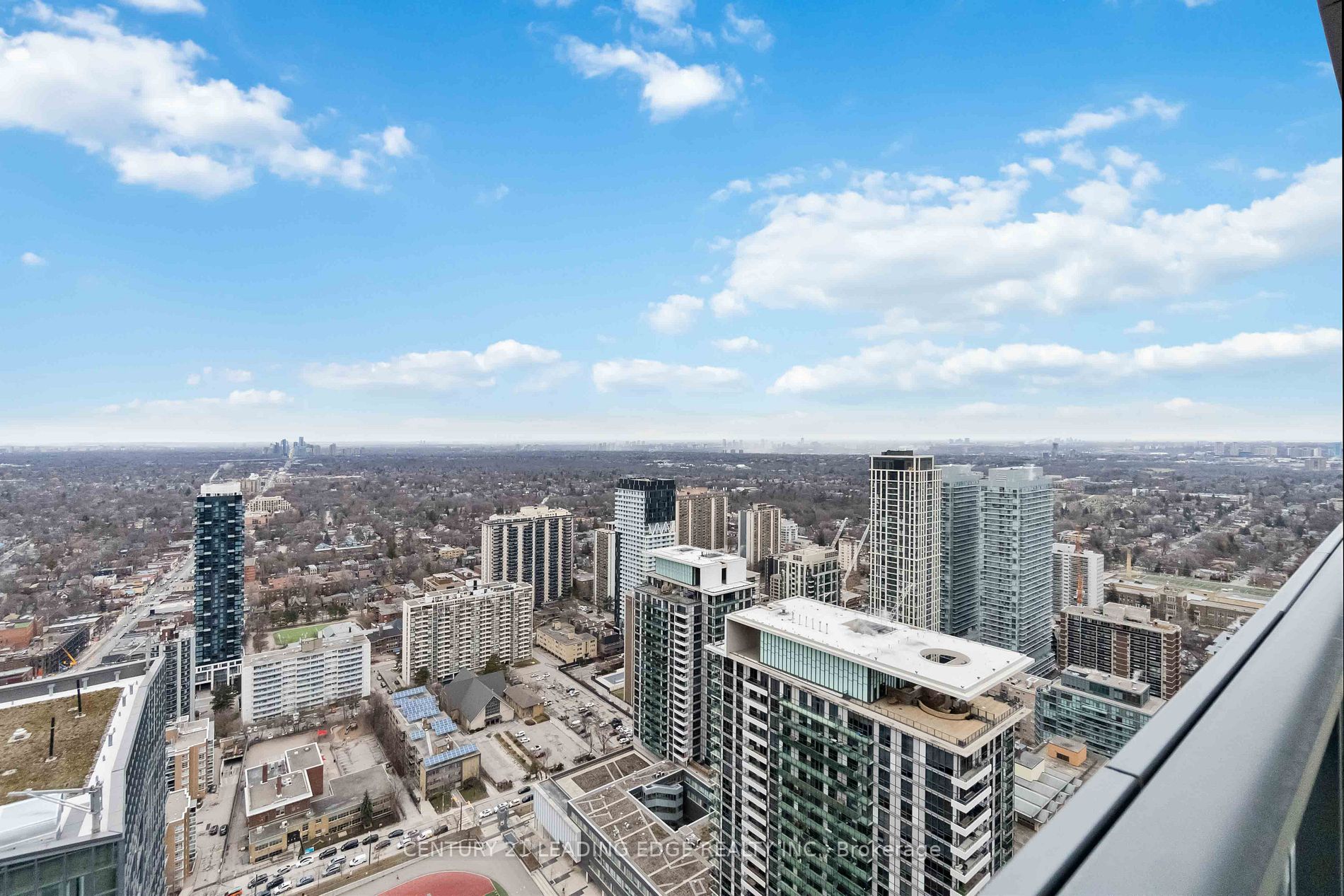 39 Roehampton Ave, #4109