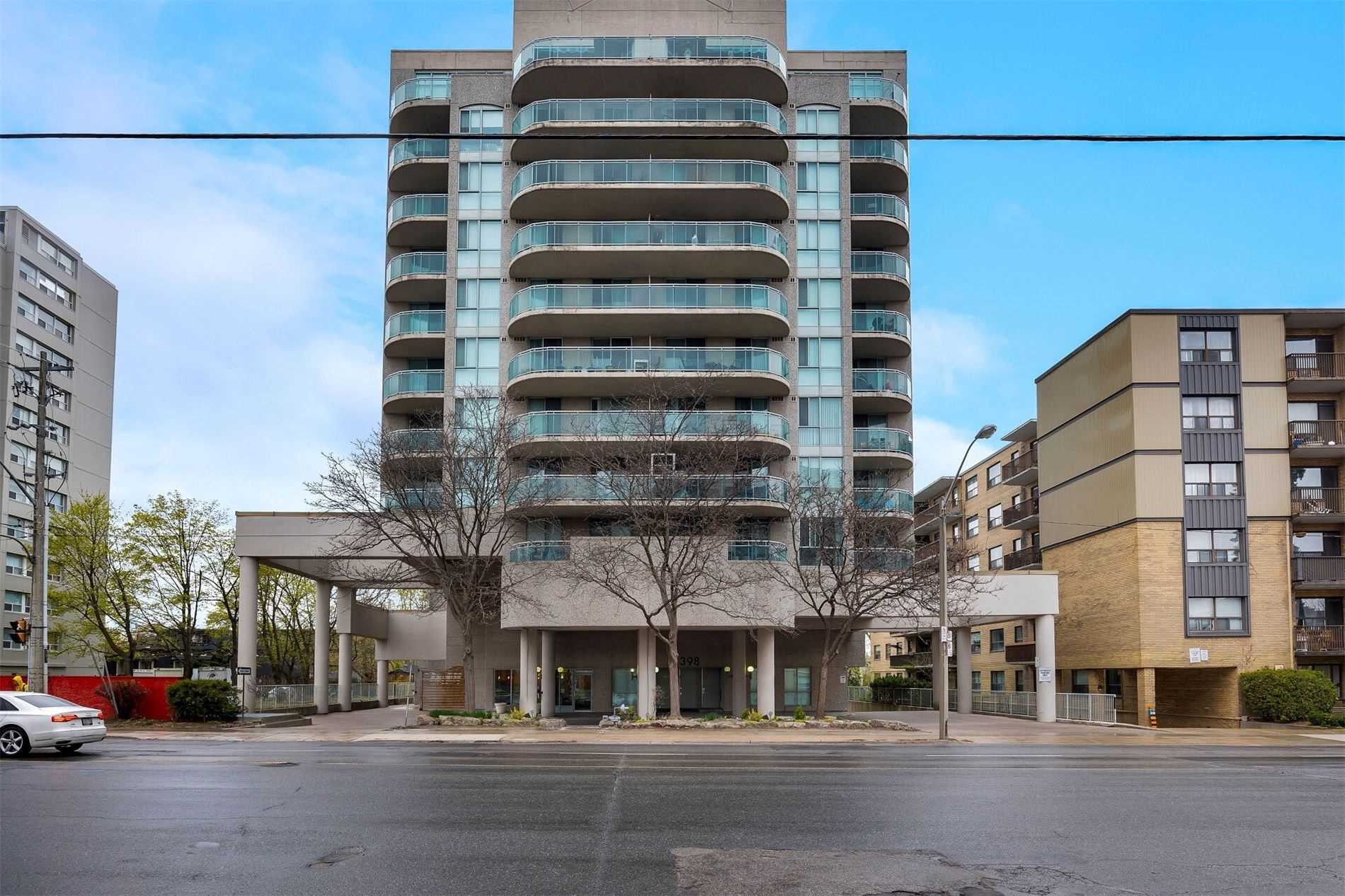 398 Eglinton Ave E, #706