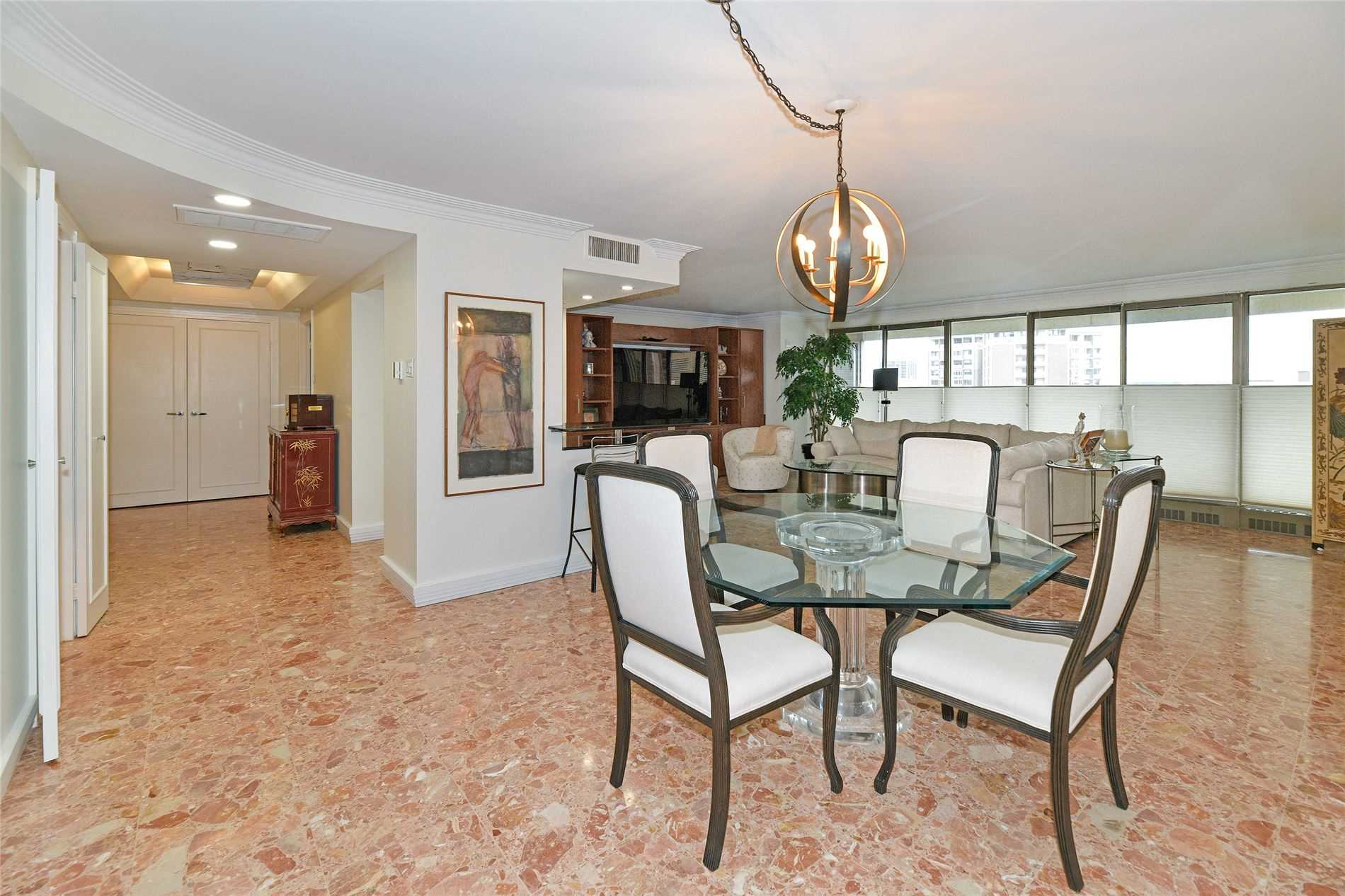 61 St Clair Ave W, #1504