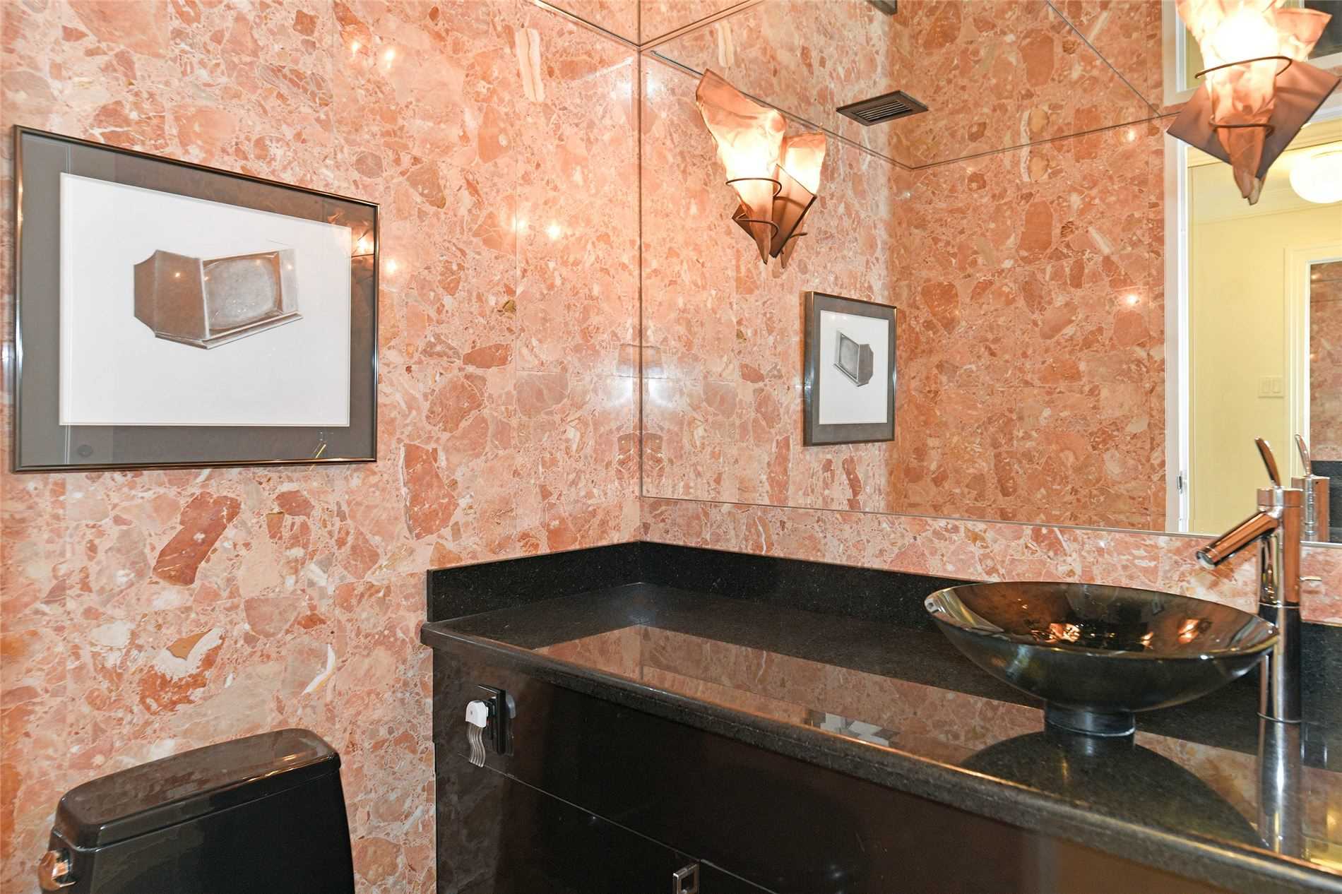 61 St Clair Ave W, #1504