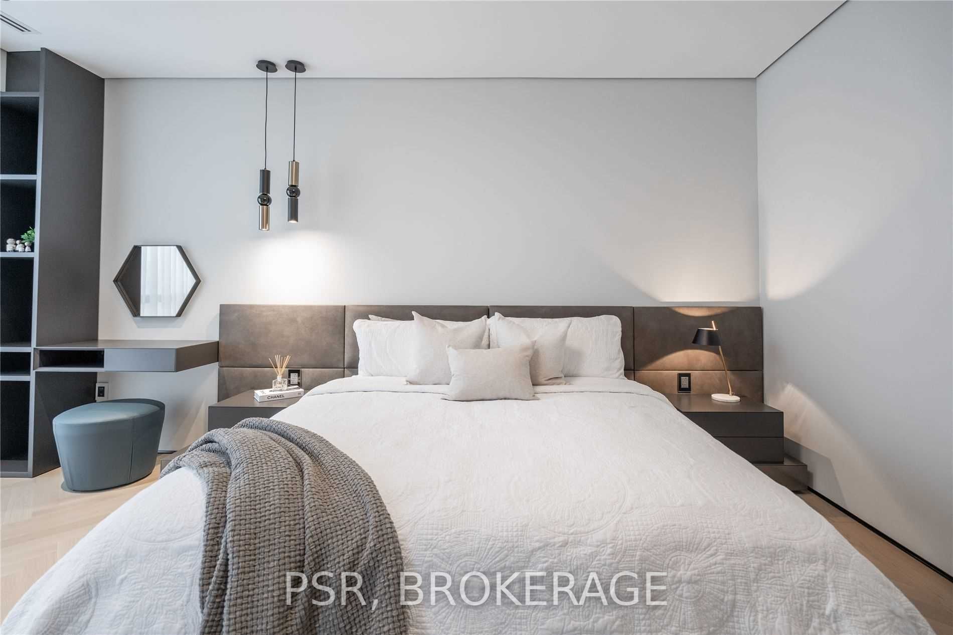 1700 Avenue Rd, #702