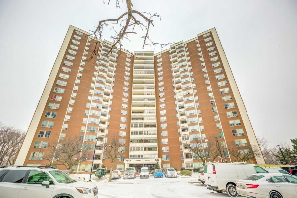 60 Pavane Linkway Rd, Toronto