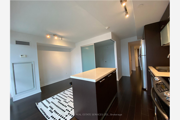 386 Yonge St, Toronto