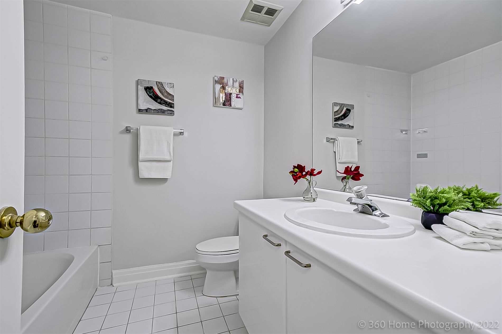 211 Walmer Rd